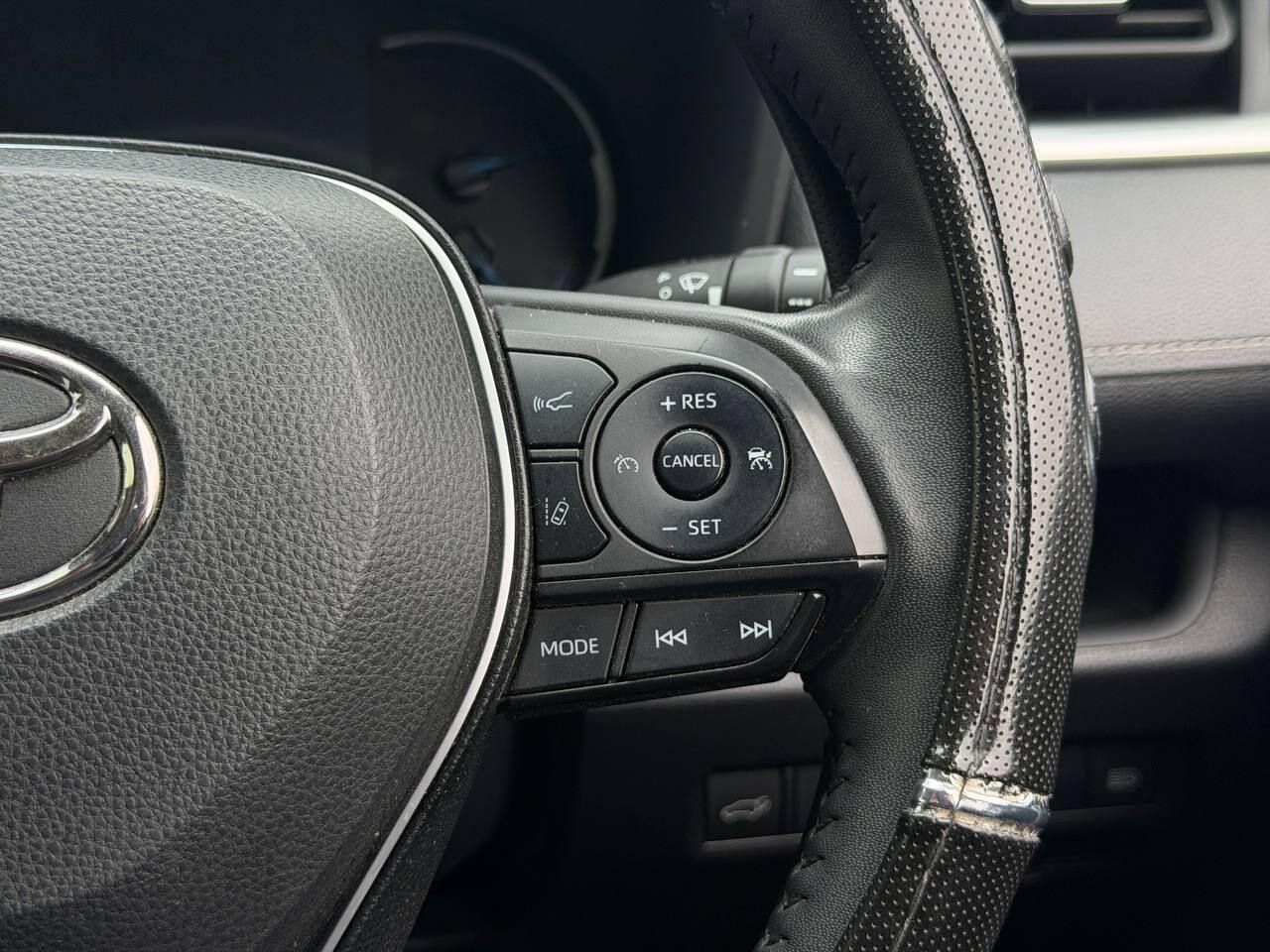 Toyota RAV4 view 16