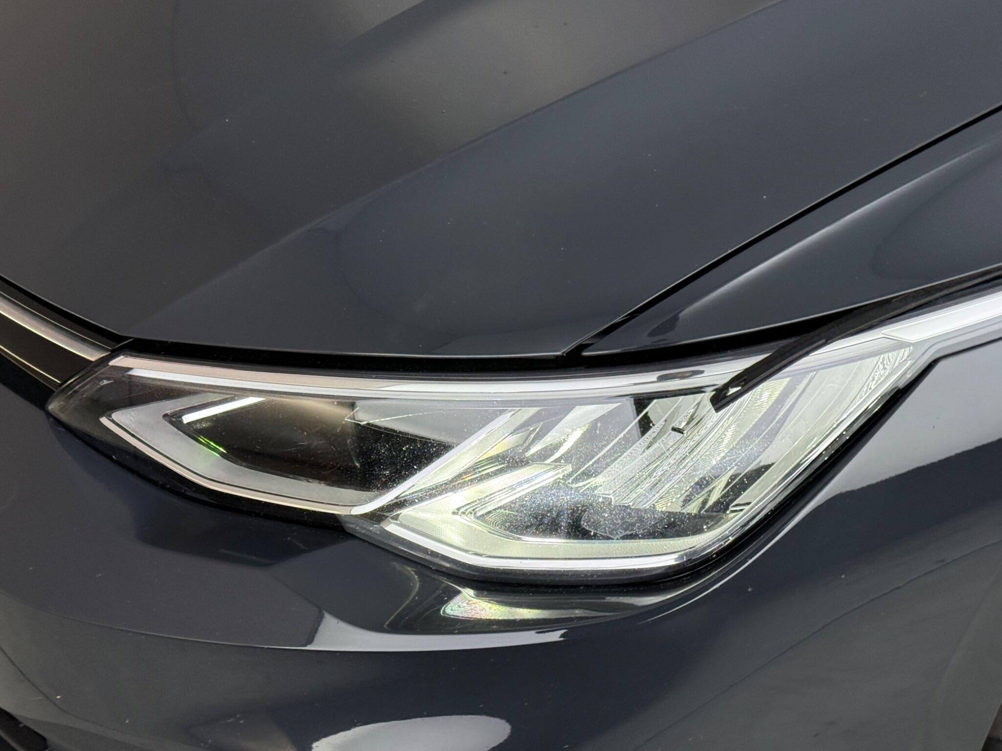 Volkswagen Golf view 12