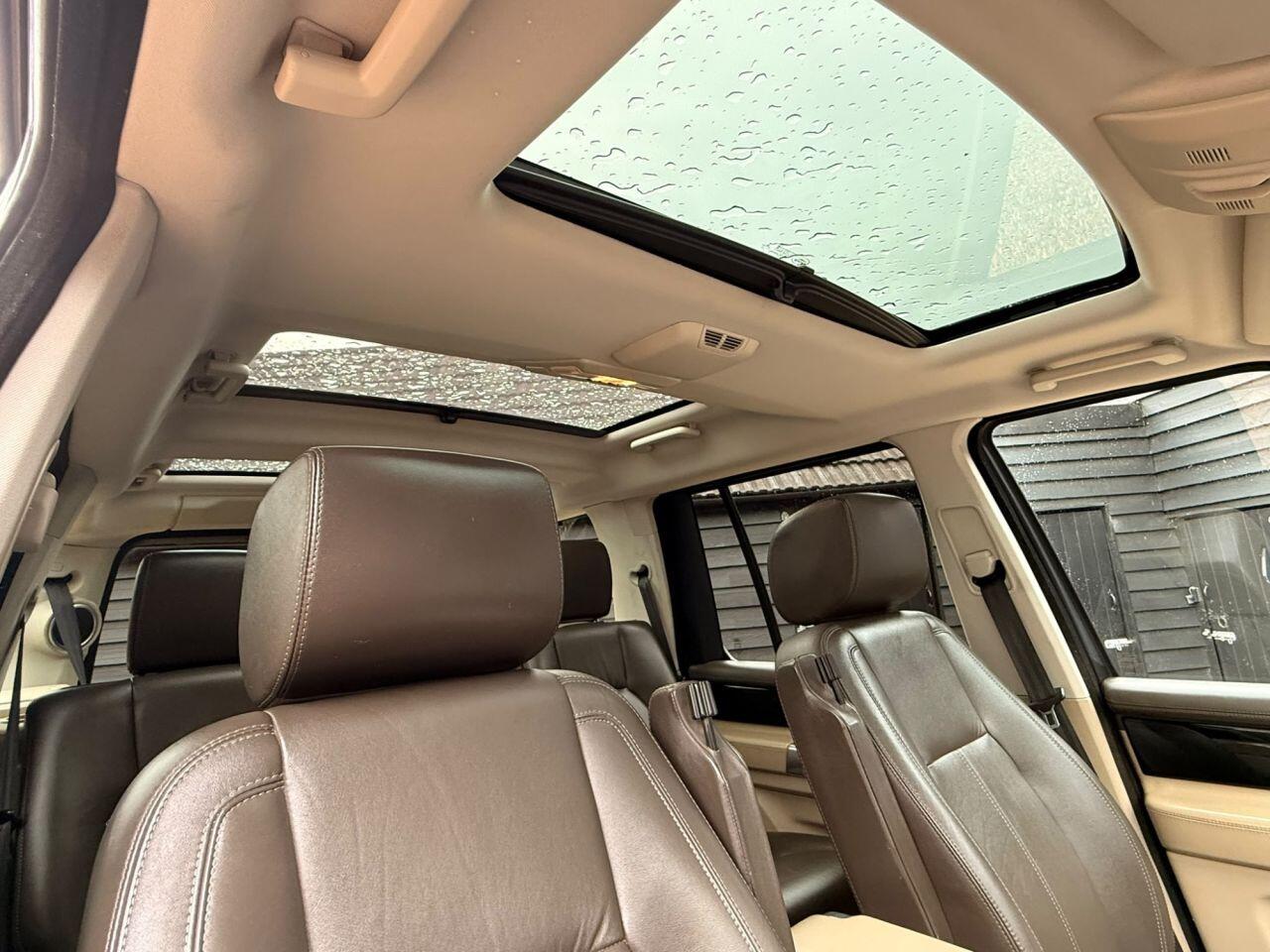 Land Rover Discovery 4 view 18