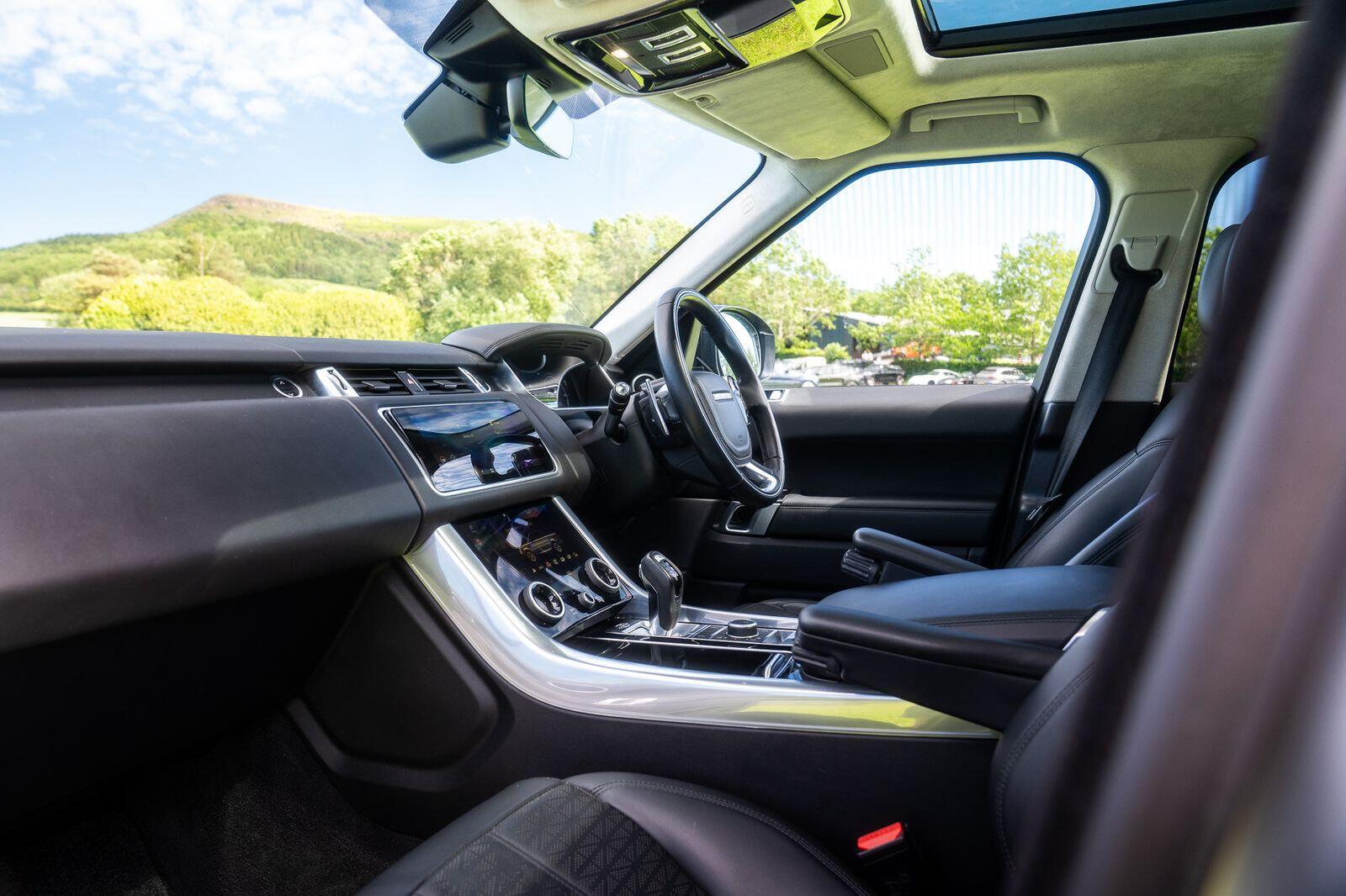 Land Rover Range Rover Sport view 26