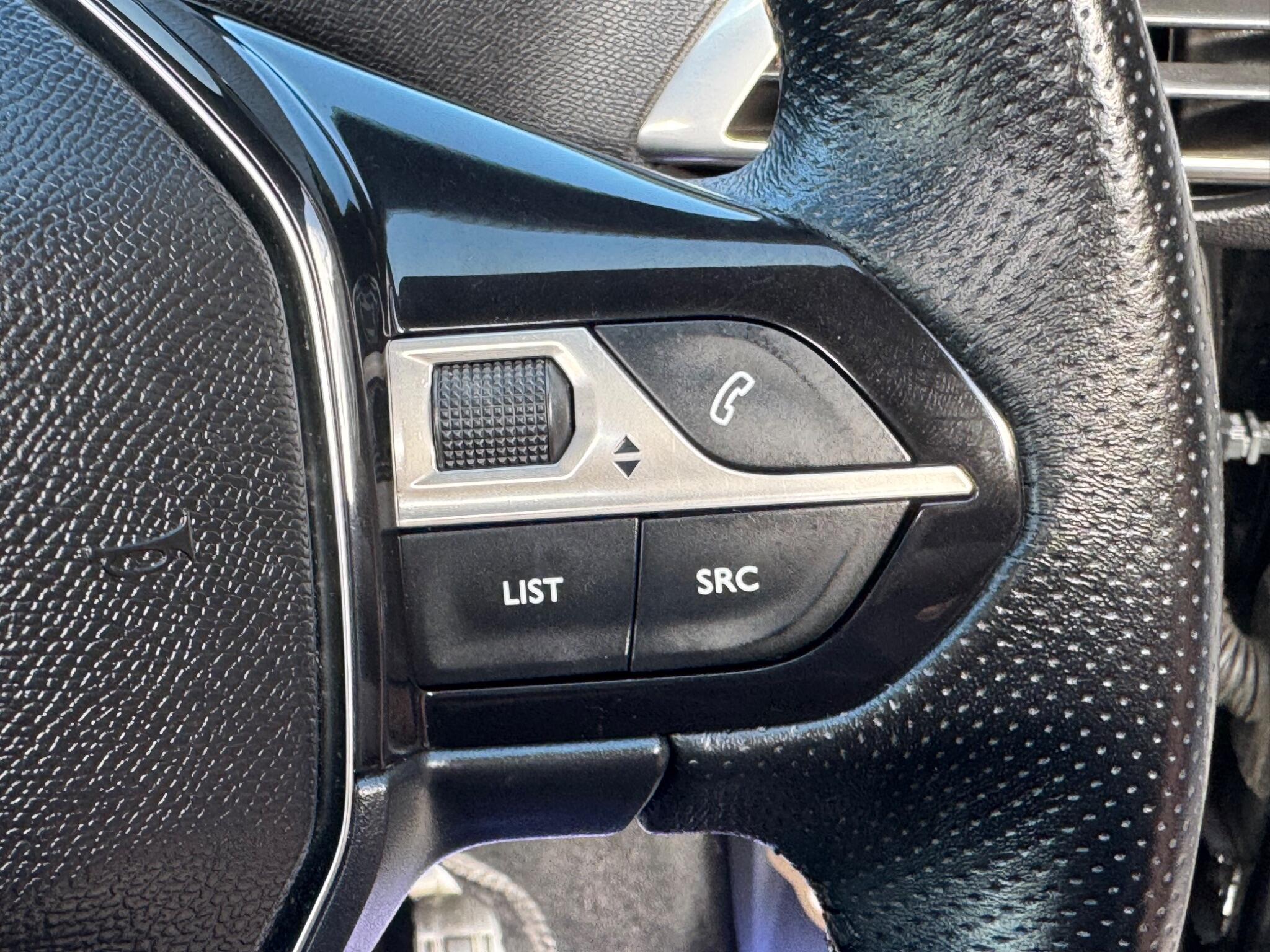 Peugeot 3008 view 19