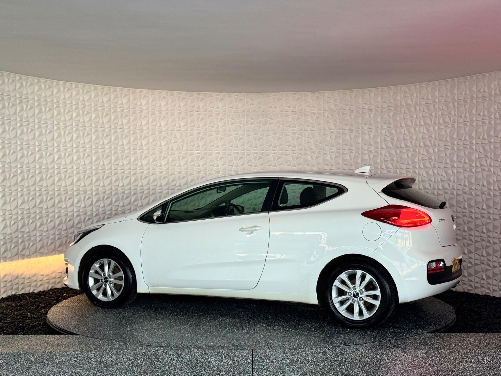 Kia Proceed view 19