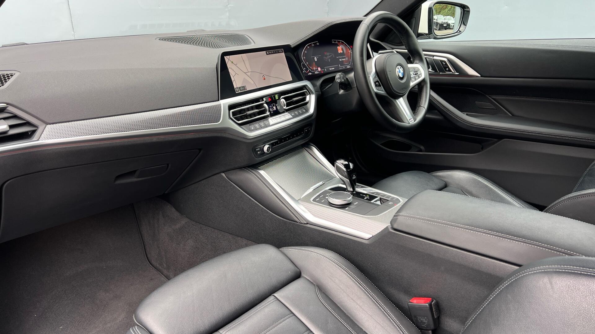 BMW 4 Series view 7