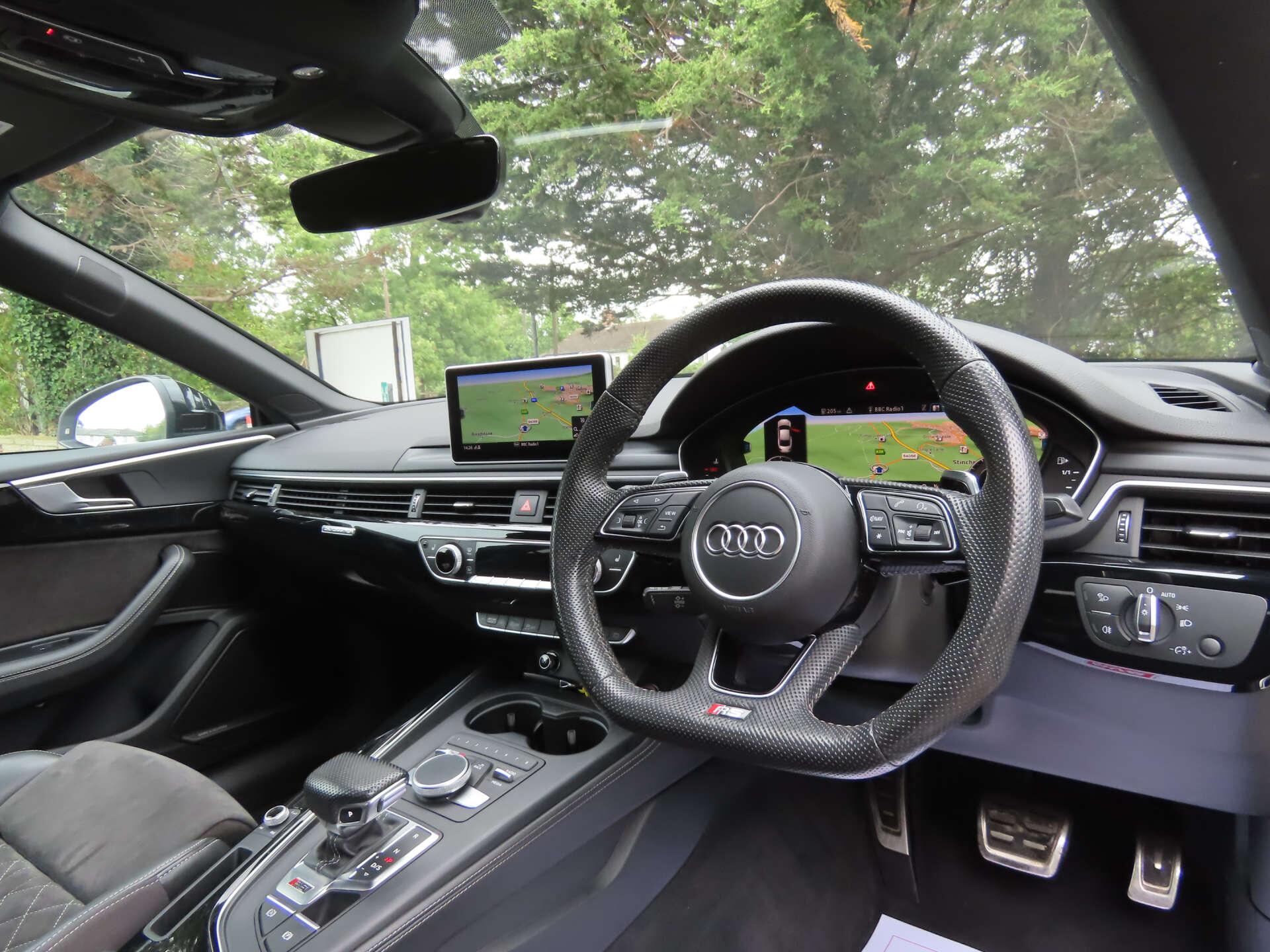 Audi RS5 view 9
