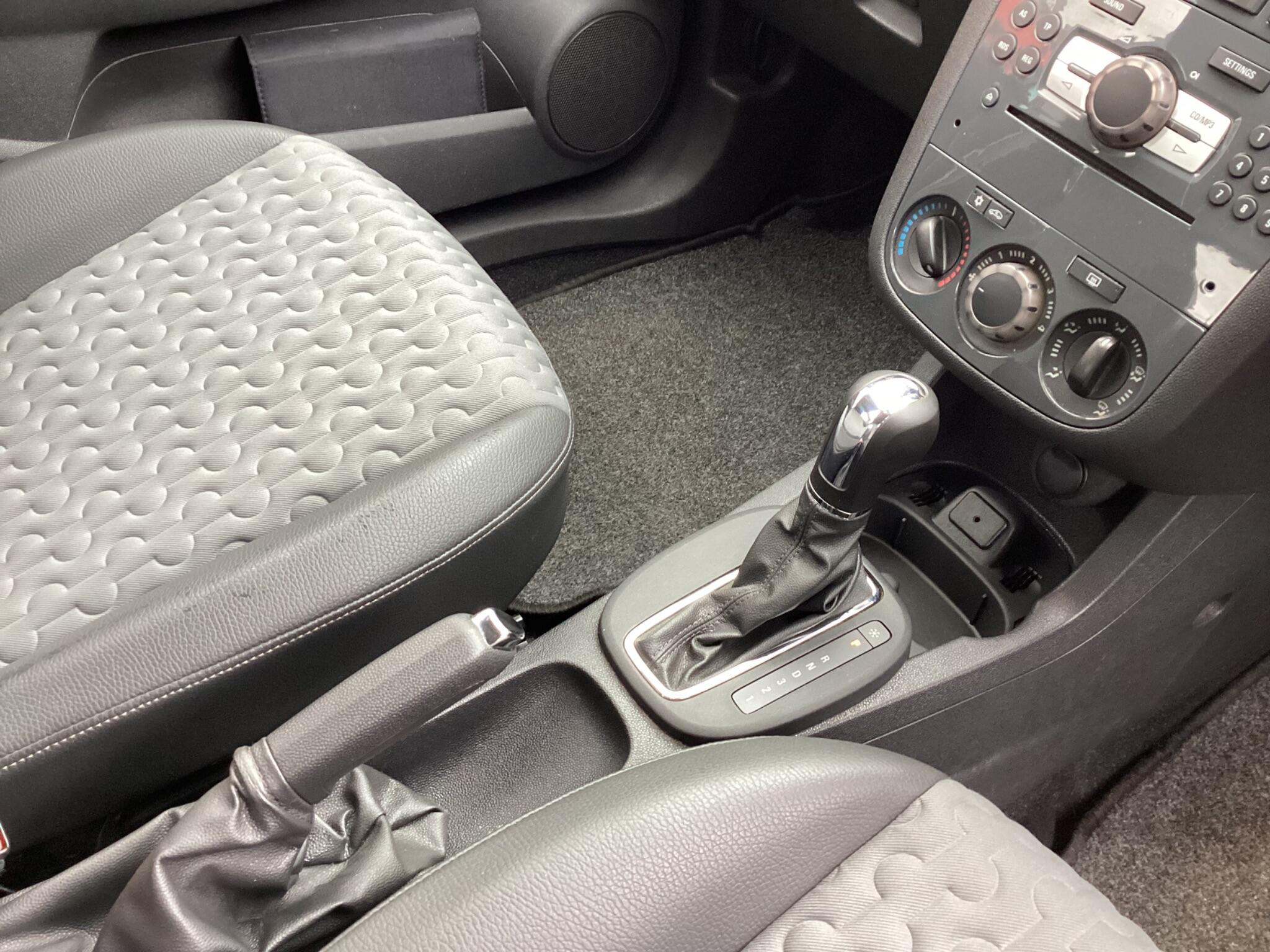 Vauxhall Corsa view 16