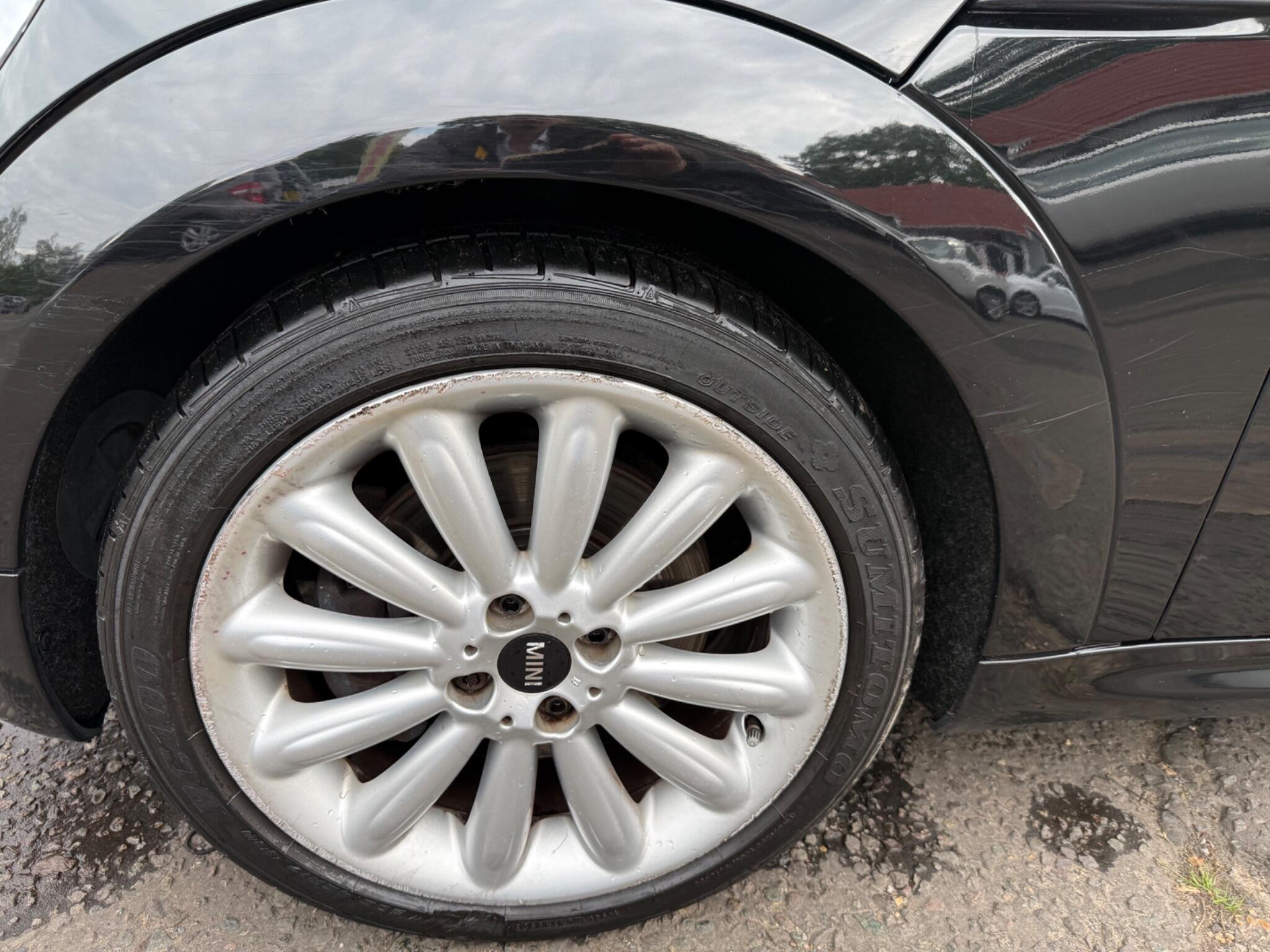 Mini Hatch view 28