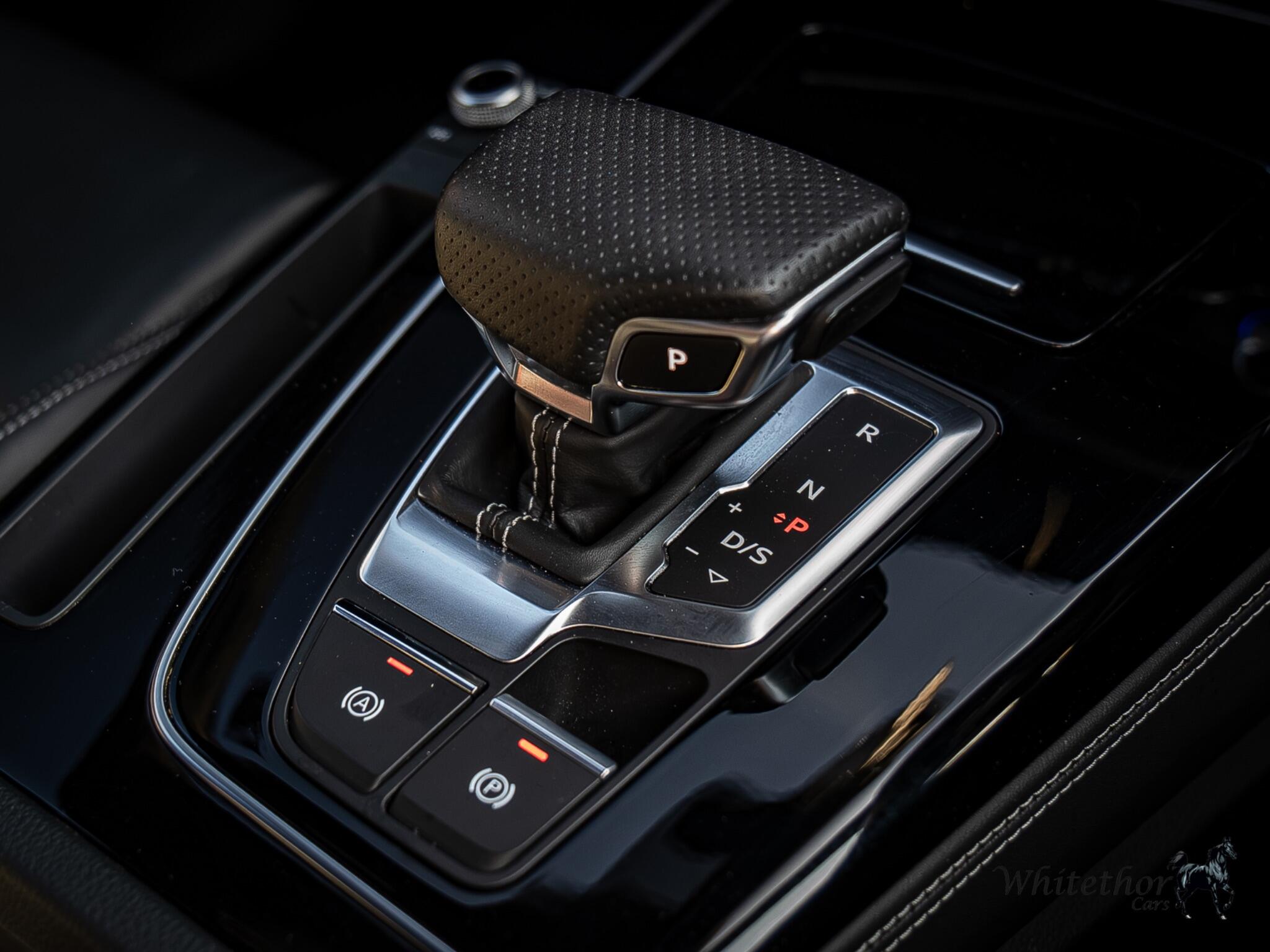 Audi Q5 view 25