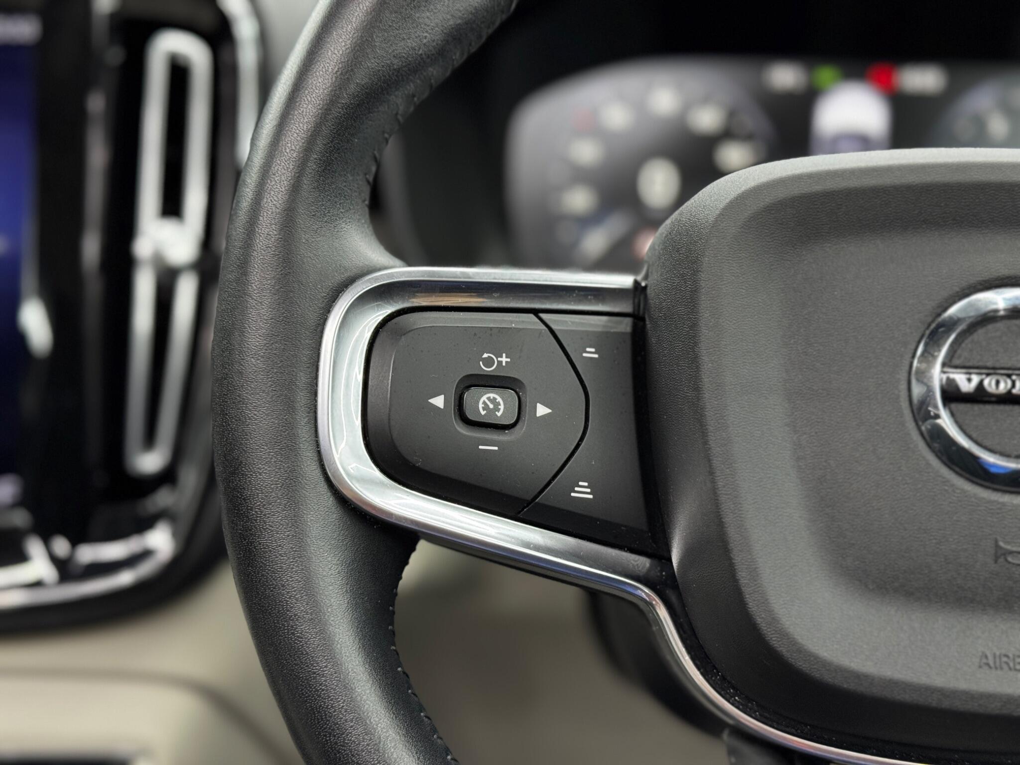 Volvo XC40 view 20
