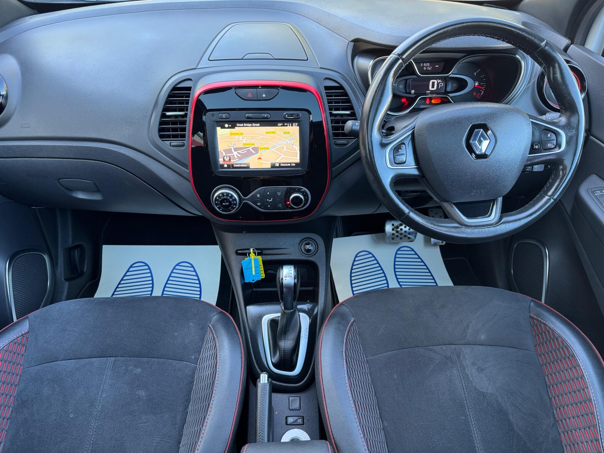 Renault Captur view 30