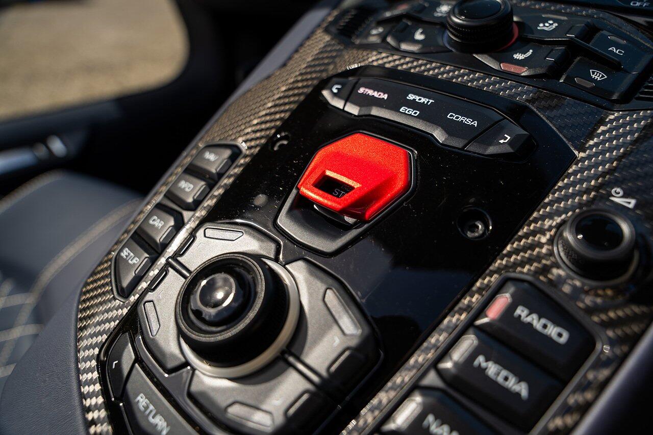 Lamborghini Aventador view 67