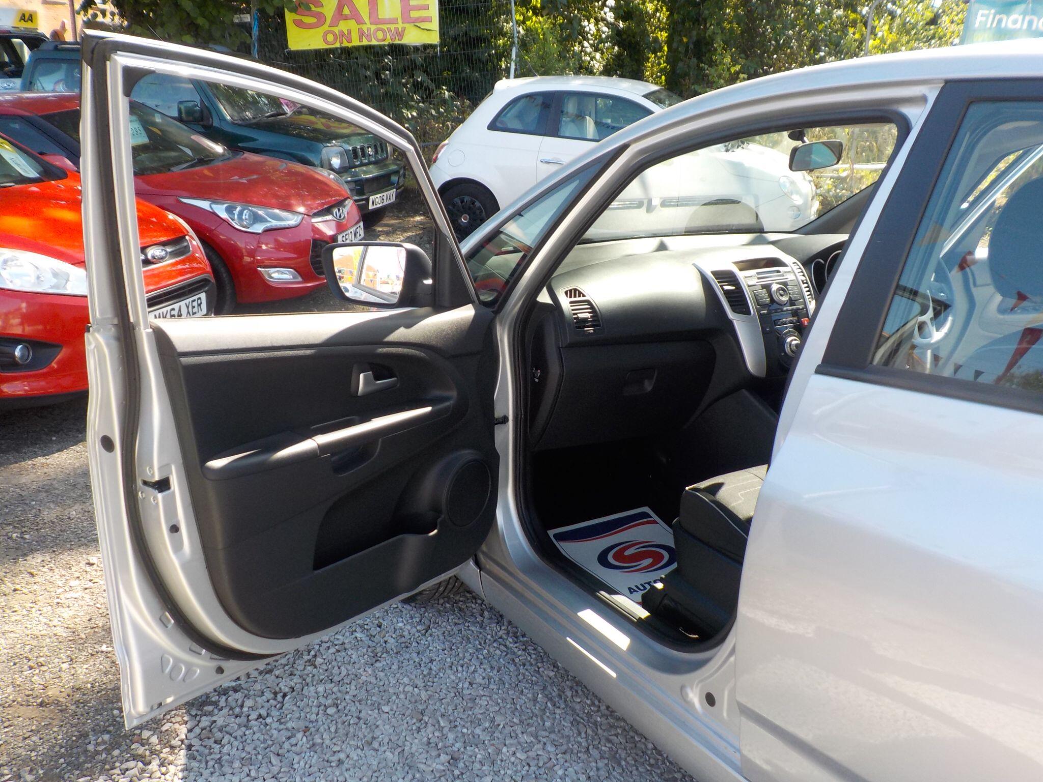 Kia Venga 1.4 EcoDynamics 2 Euro 5 (s/s) 5dr