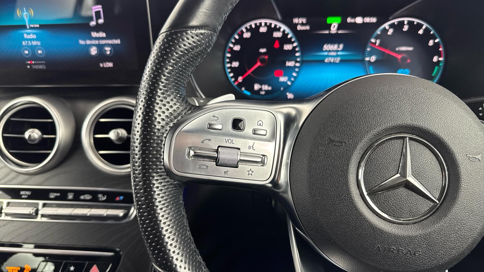 Mercedes-Benz GLC view 39