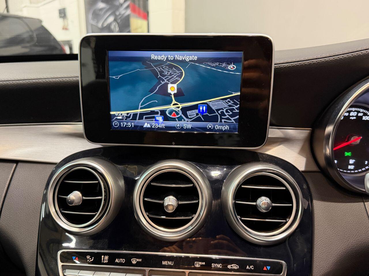 Mercedes-Benz C Class view 19