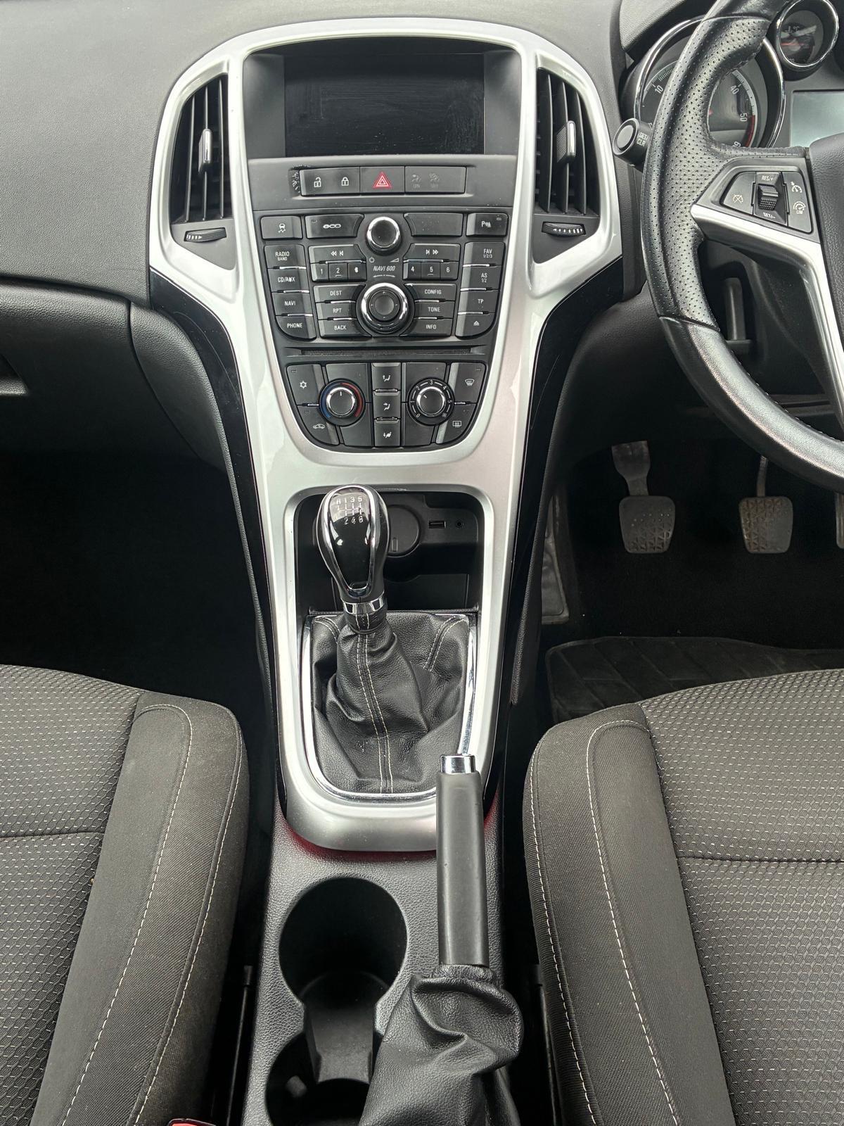 Vauxhall Astra view 20