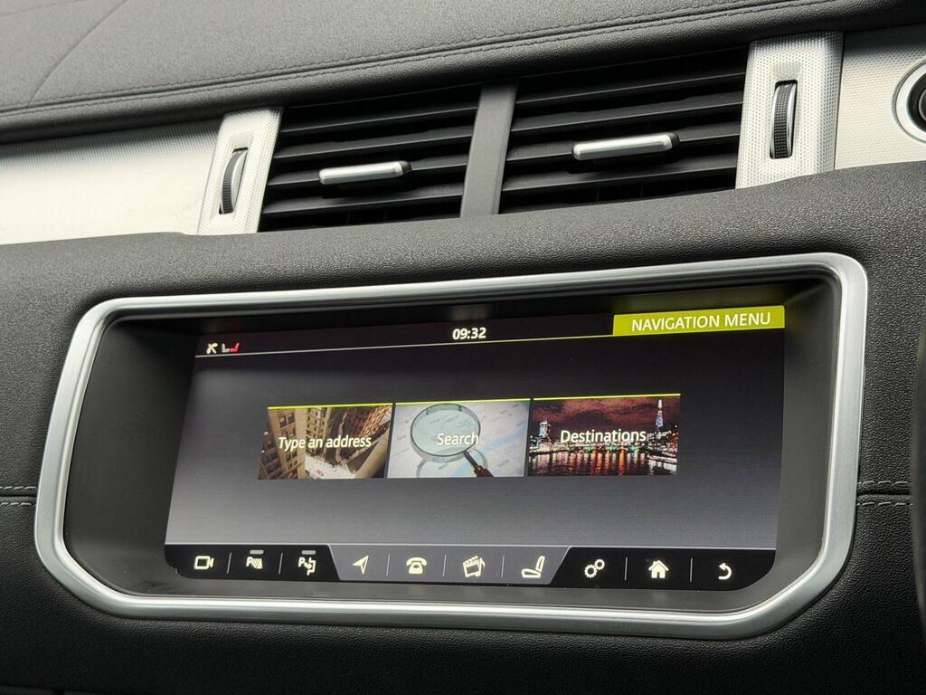 Land Rover Range Rover Evoque view 33