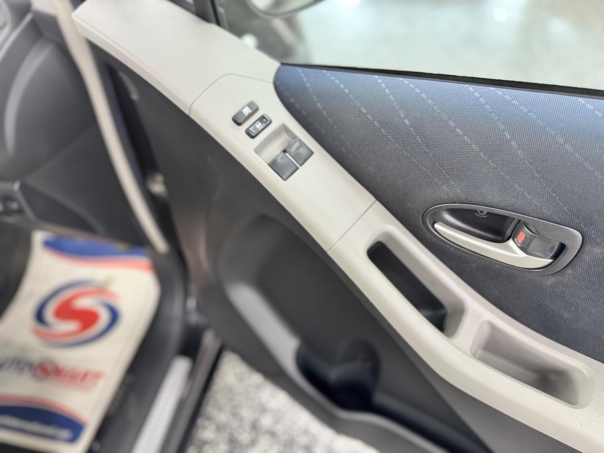 Toyota Yaris view 30