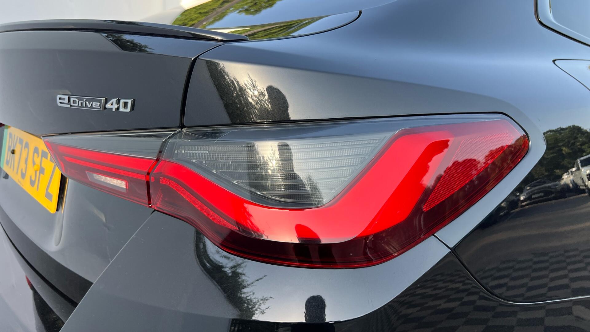 BMW I4 view 22