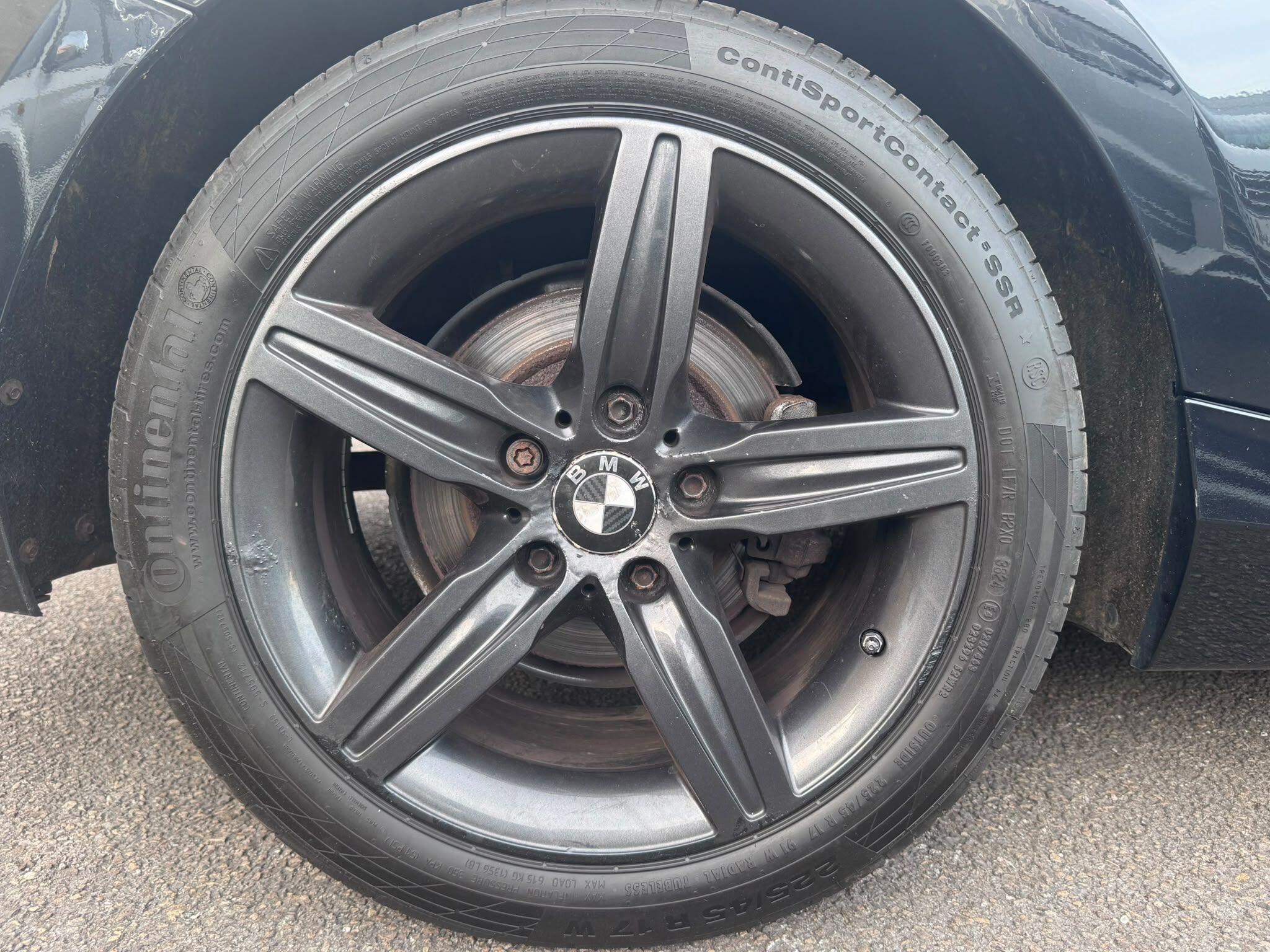 BMW 2 Series view 26