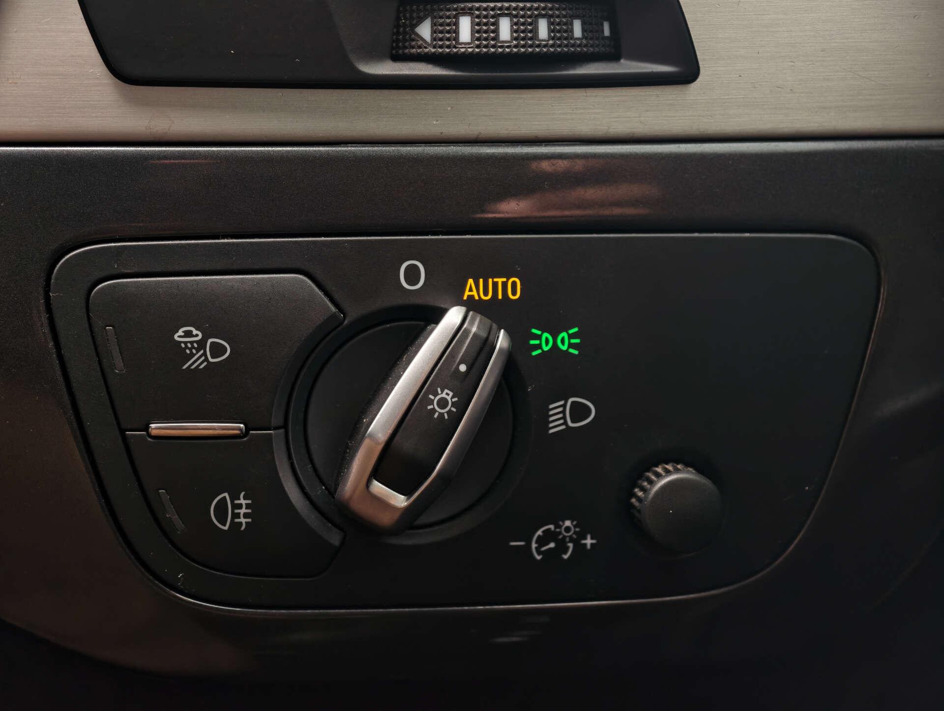 Audi Q7 view 29