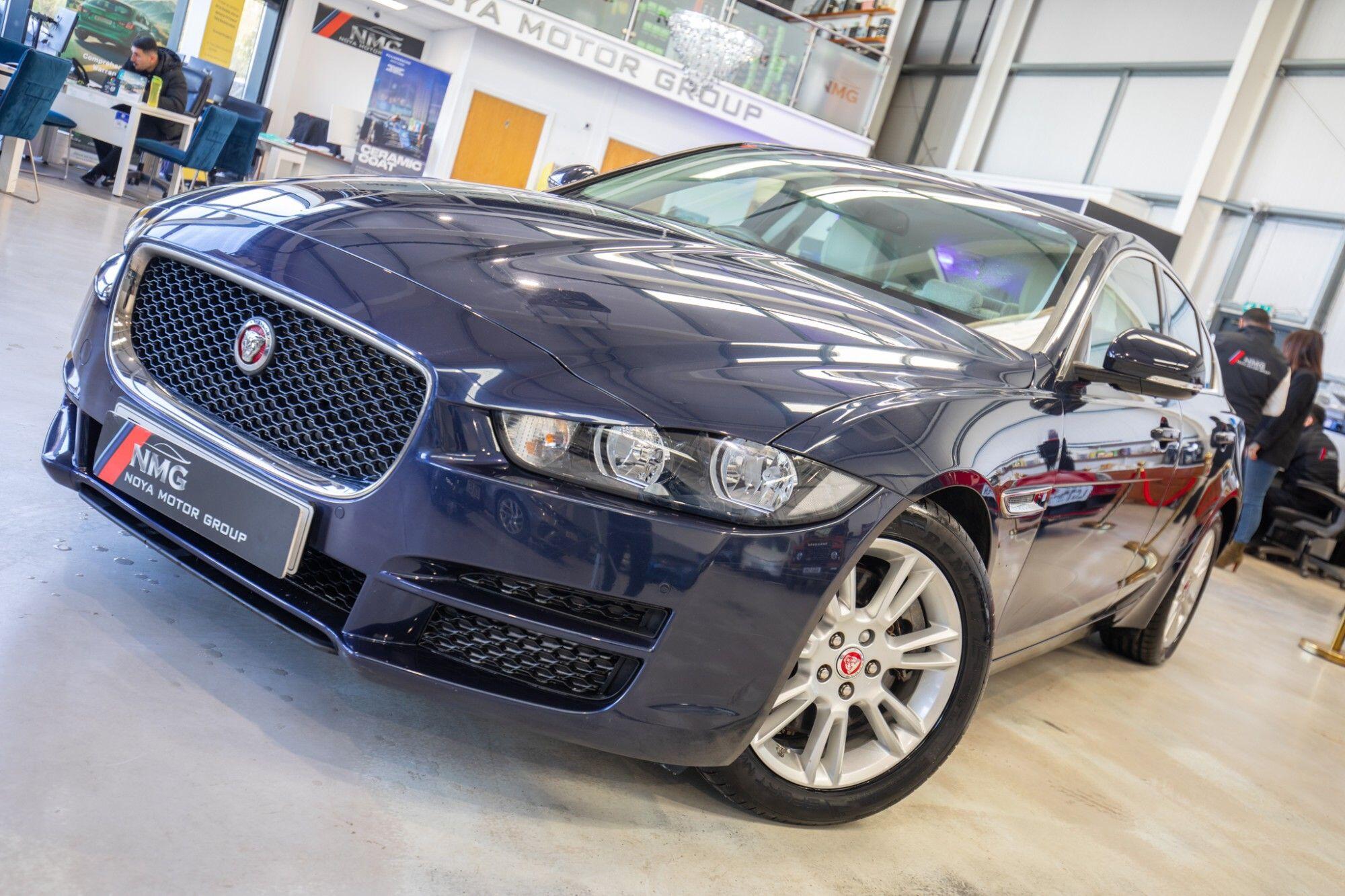 Jaguar Xe view 6