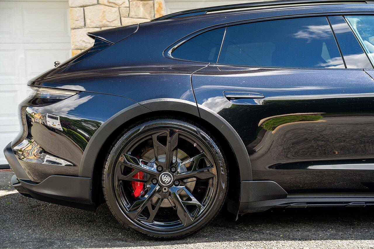 Porsche Taycan view 5