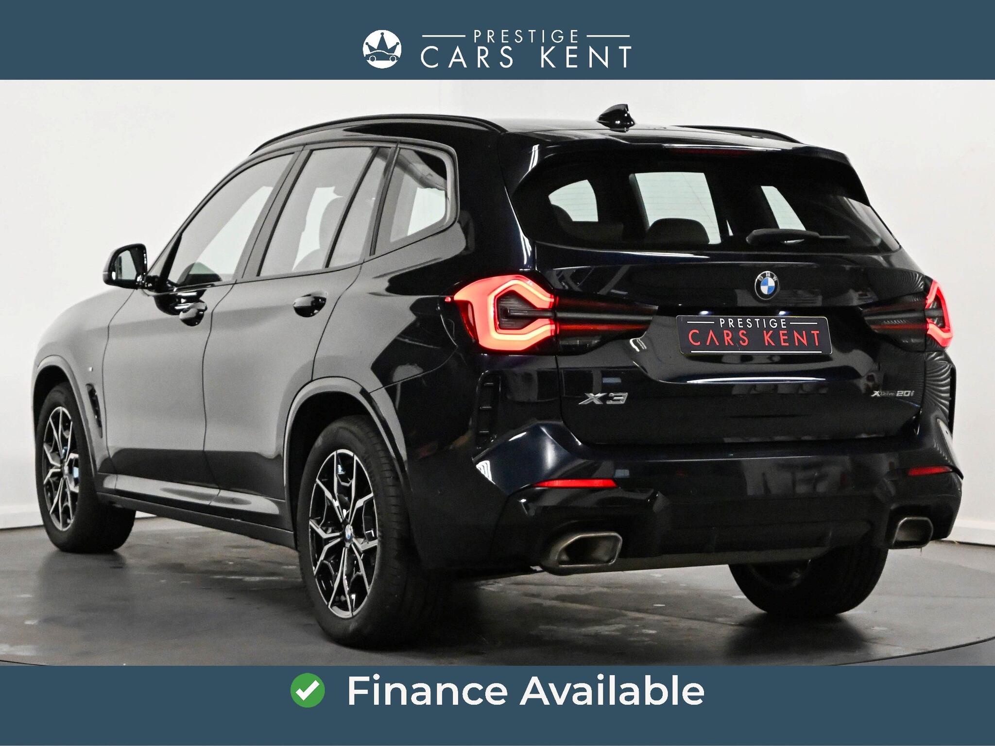 BMW X3 view 3