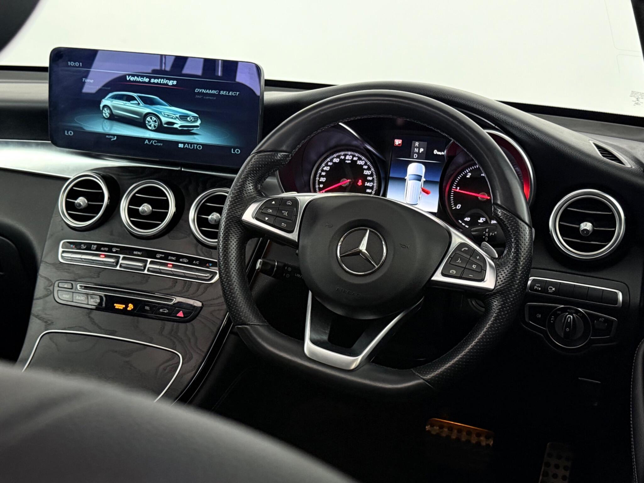 Mercedes-Benz GLC view 14