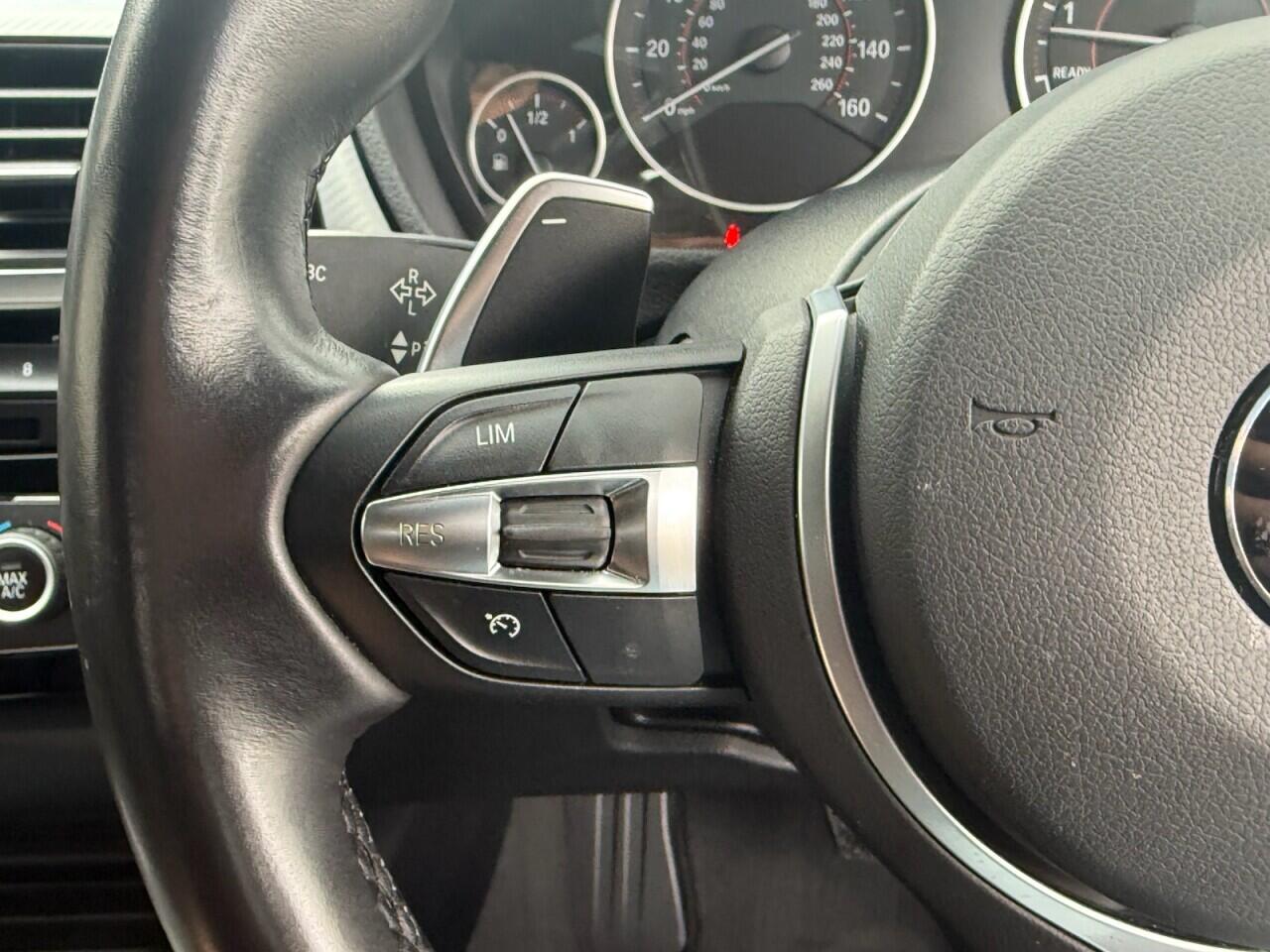 BMW 3 Series view 26