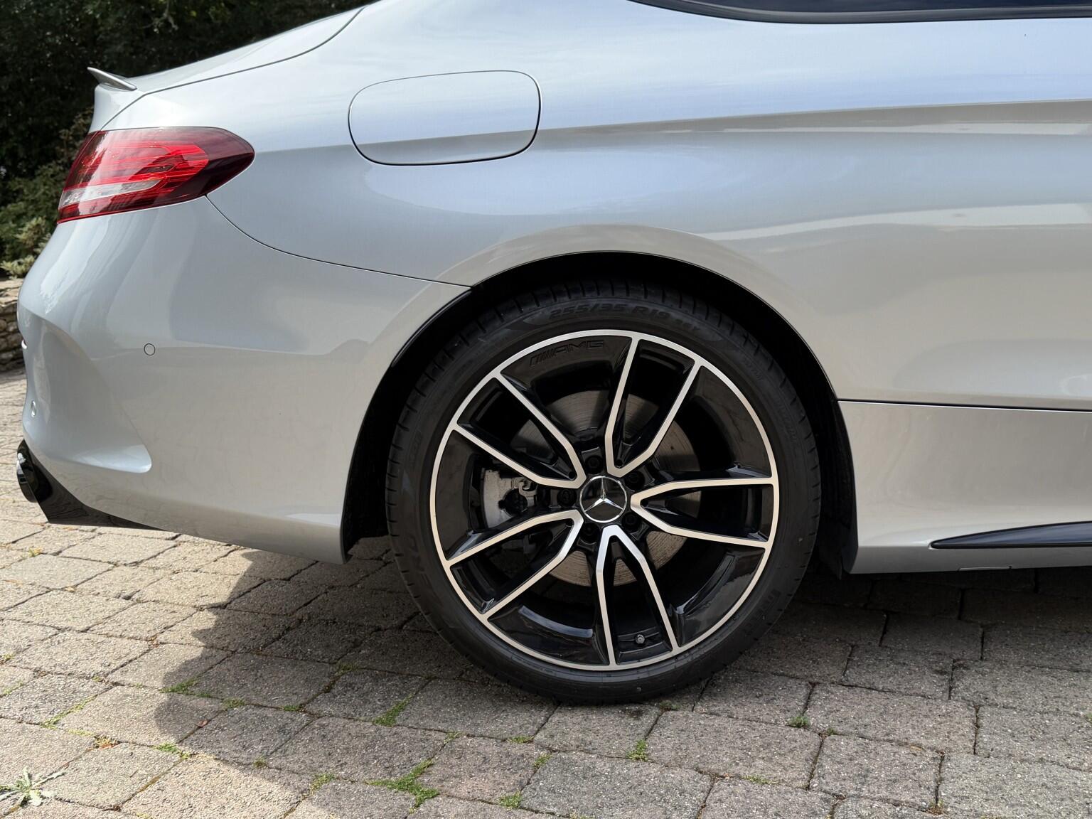 Mercedes-Benz C-Class view 10