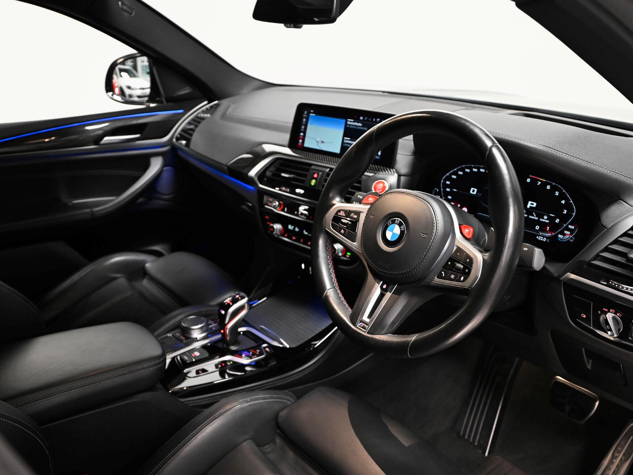 BMW X4 M view 28