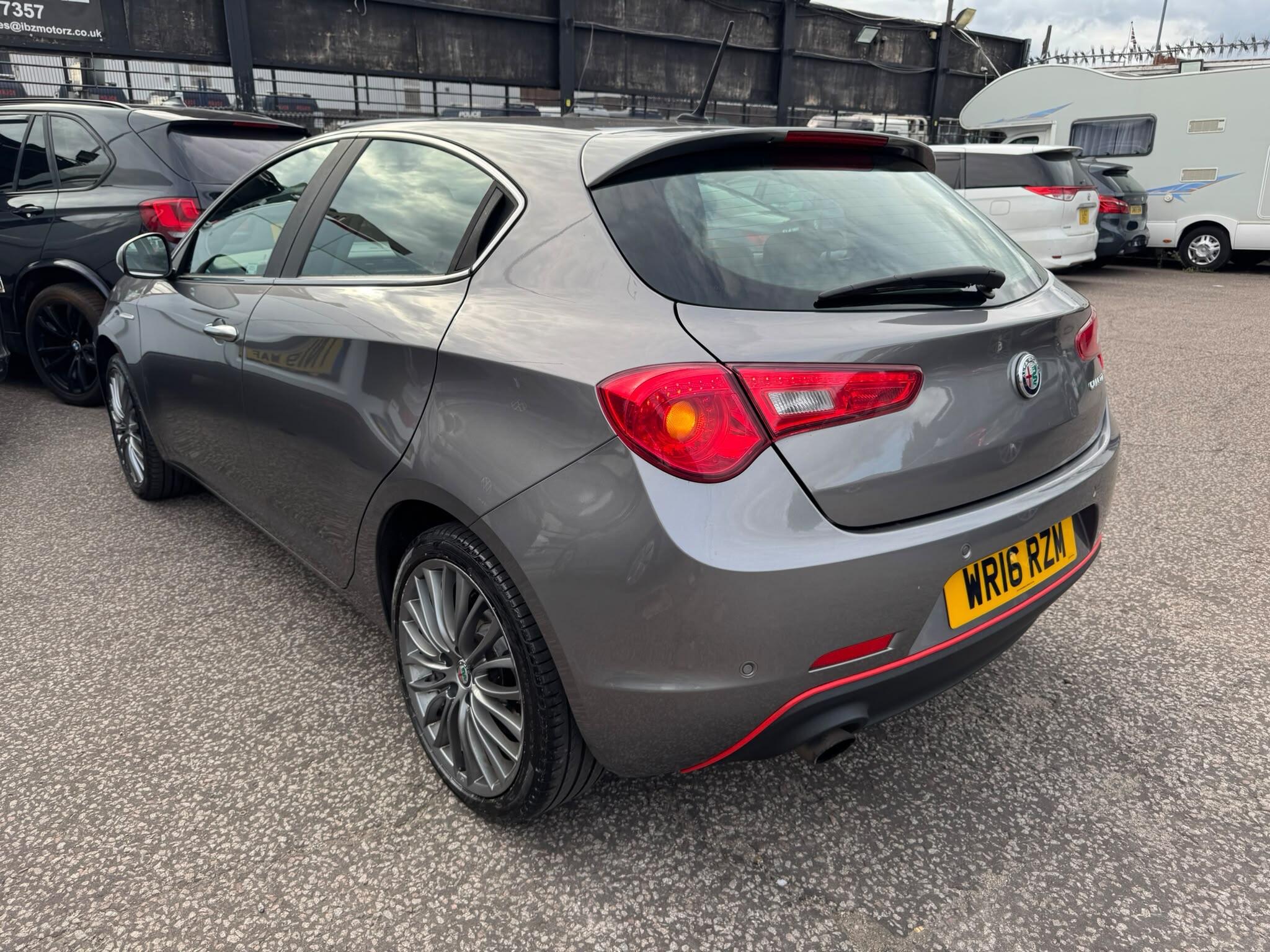 Alfa Romeo Giulietta view 16