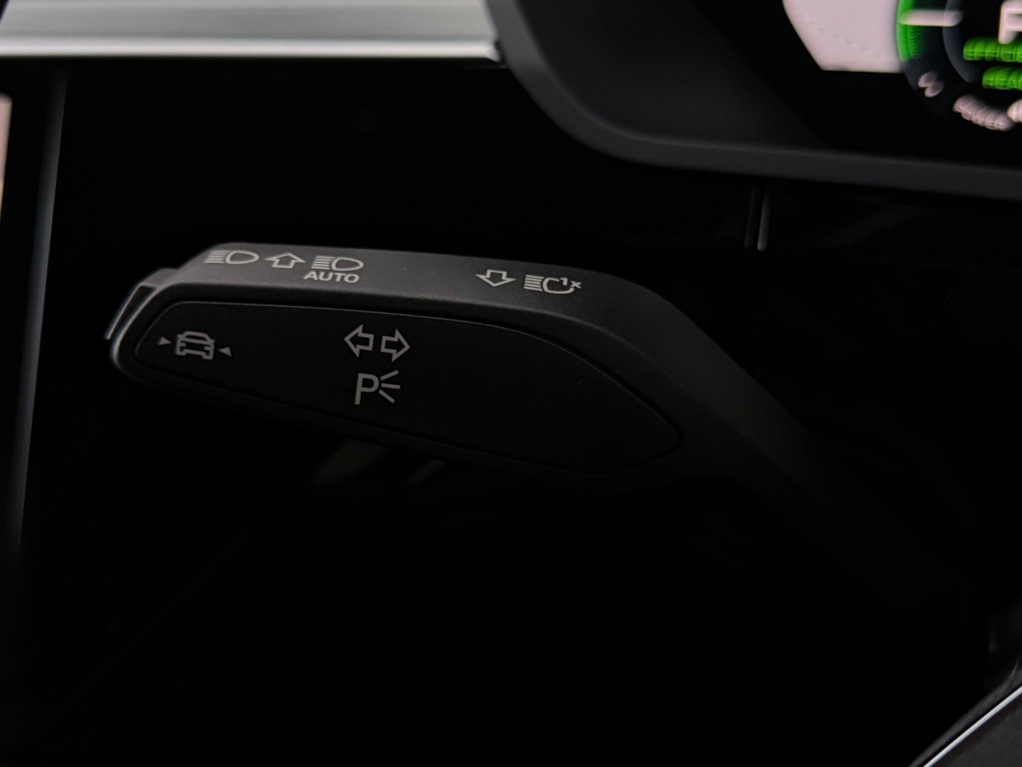 Audi E-Tron view 17