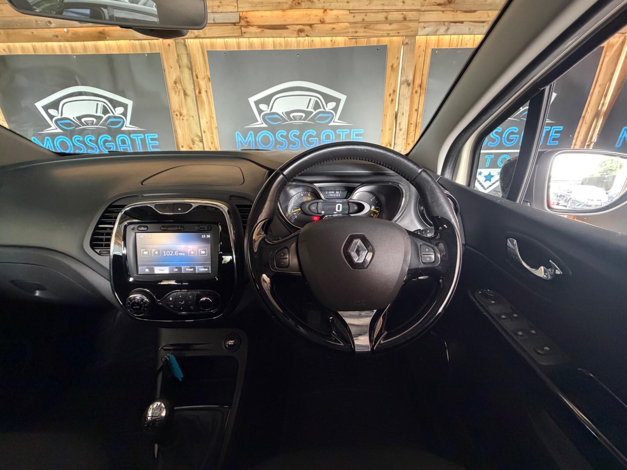 Renault Captur view 13