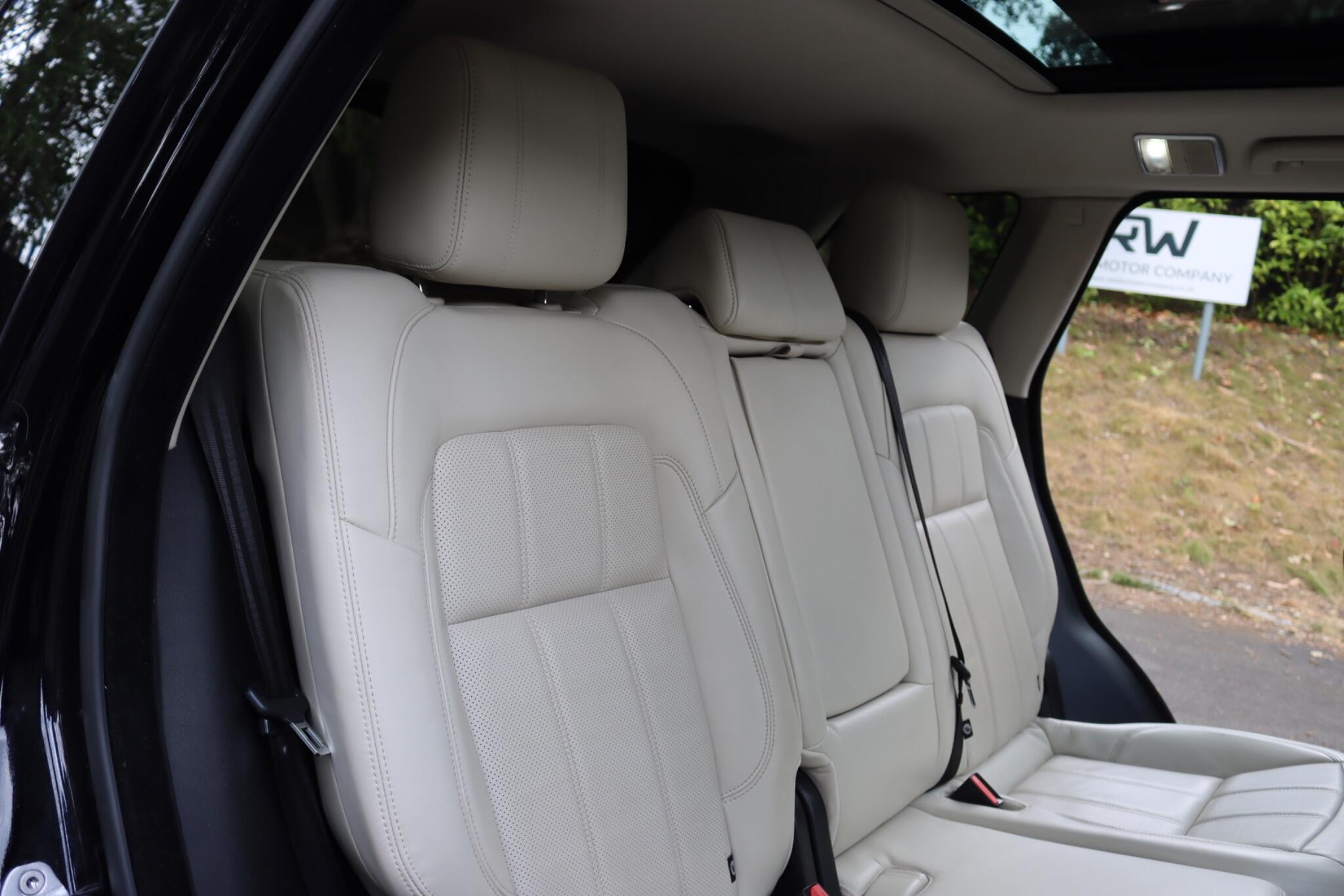 Land Rover Range Rover Sport view 6