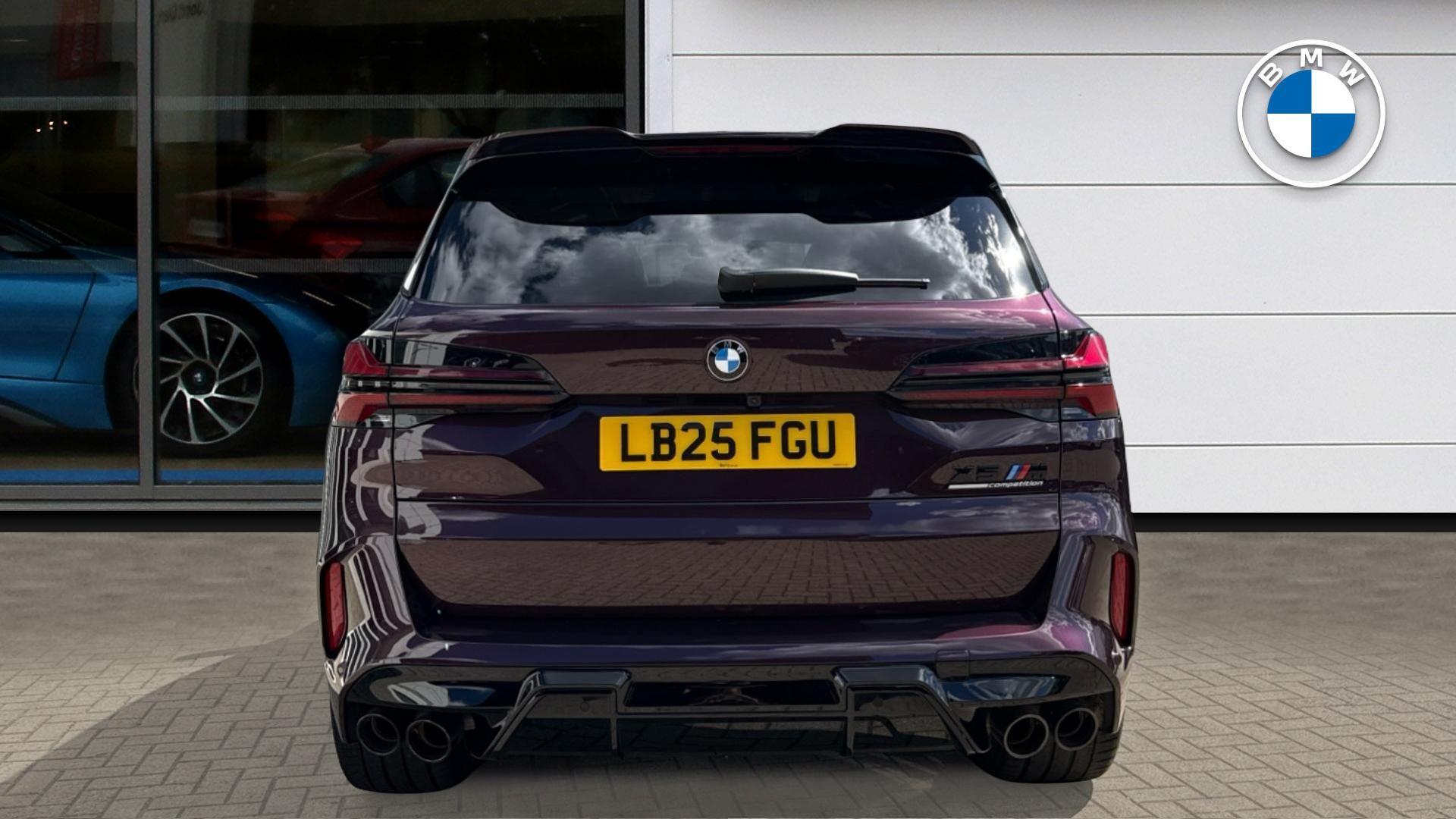 BMW X5 M view 15