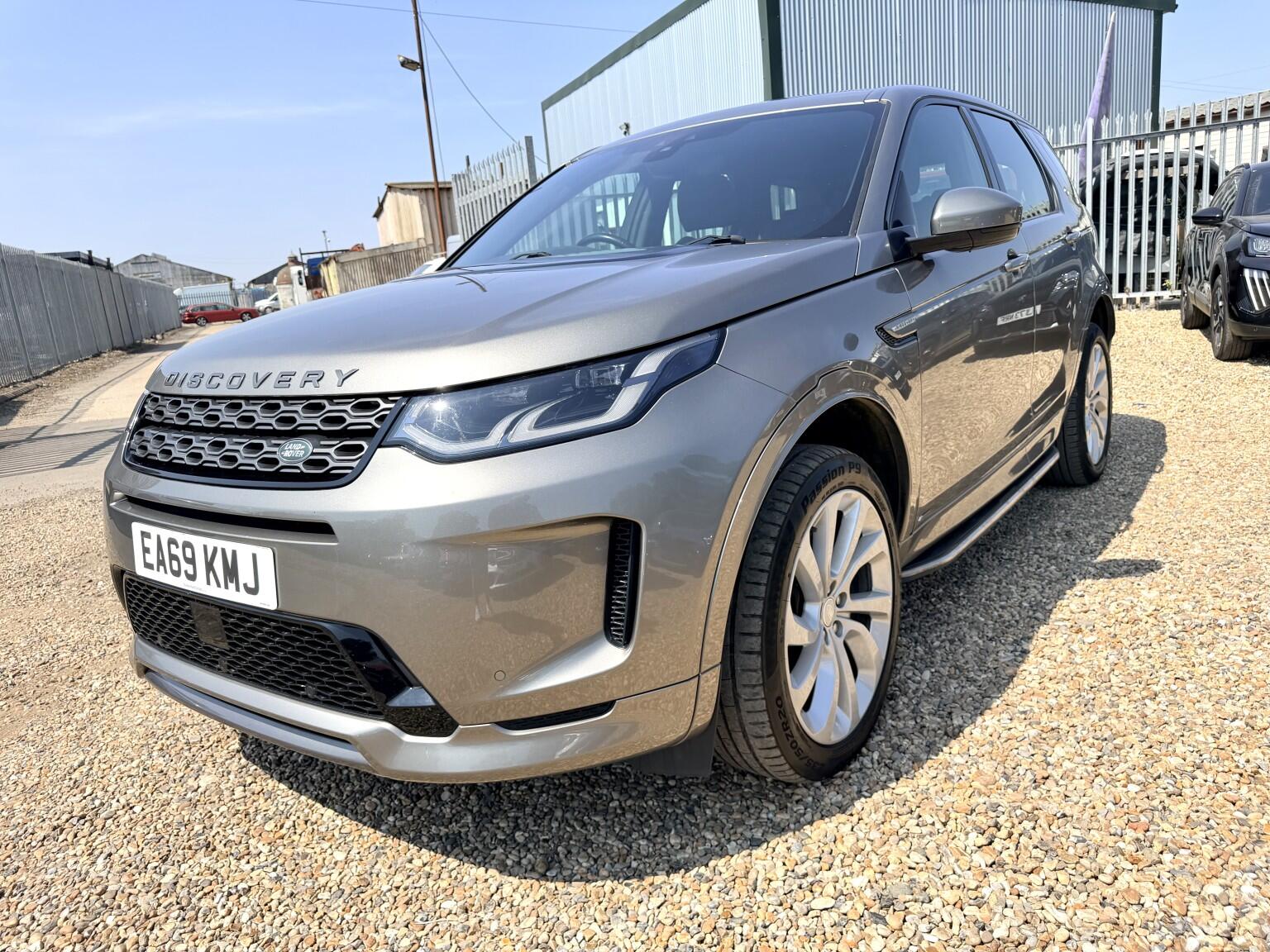 Land Rover Discovery Sport view 9