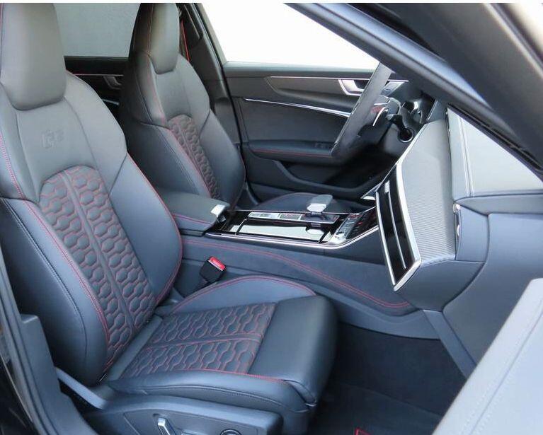 Audi RS6 view 12