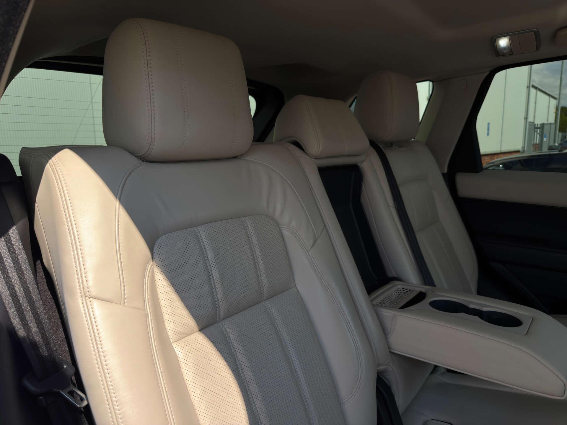 Land Rover Range Rover Sport view 16