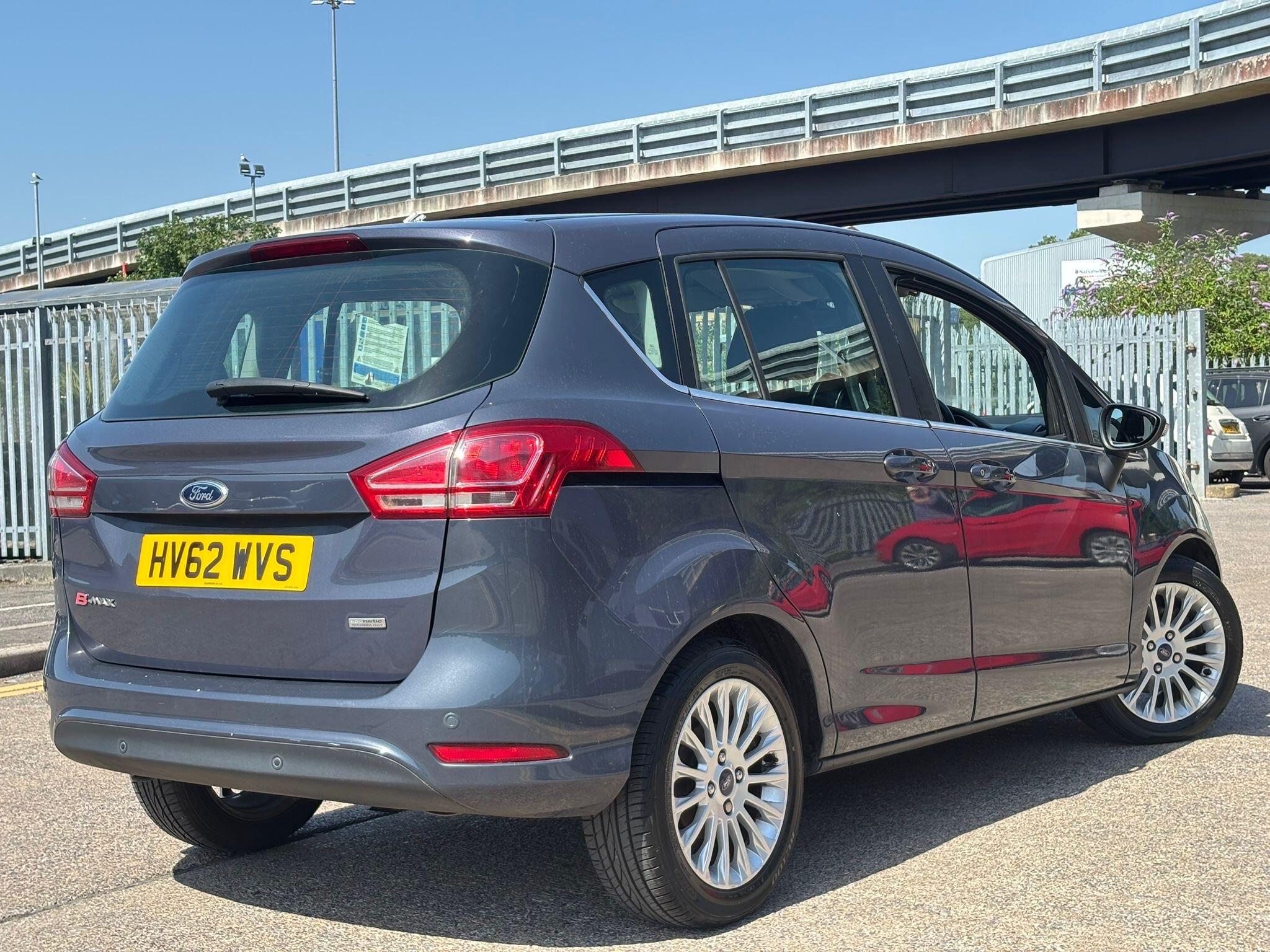 Ford B-Max view 23