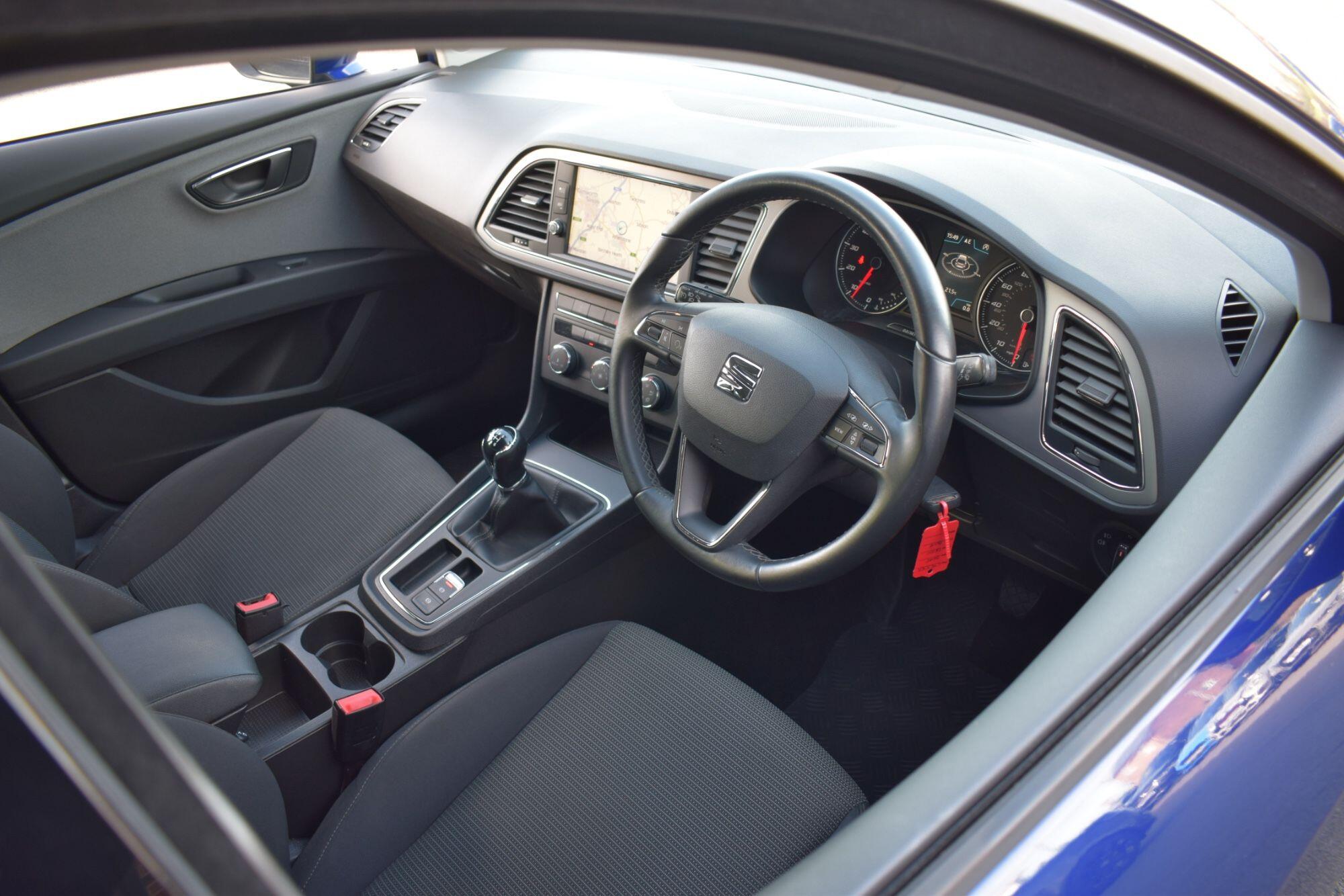 Seat Leon view 3