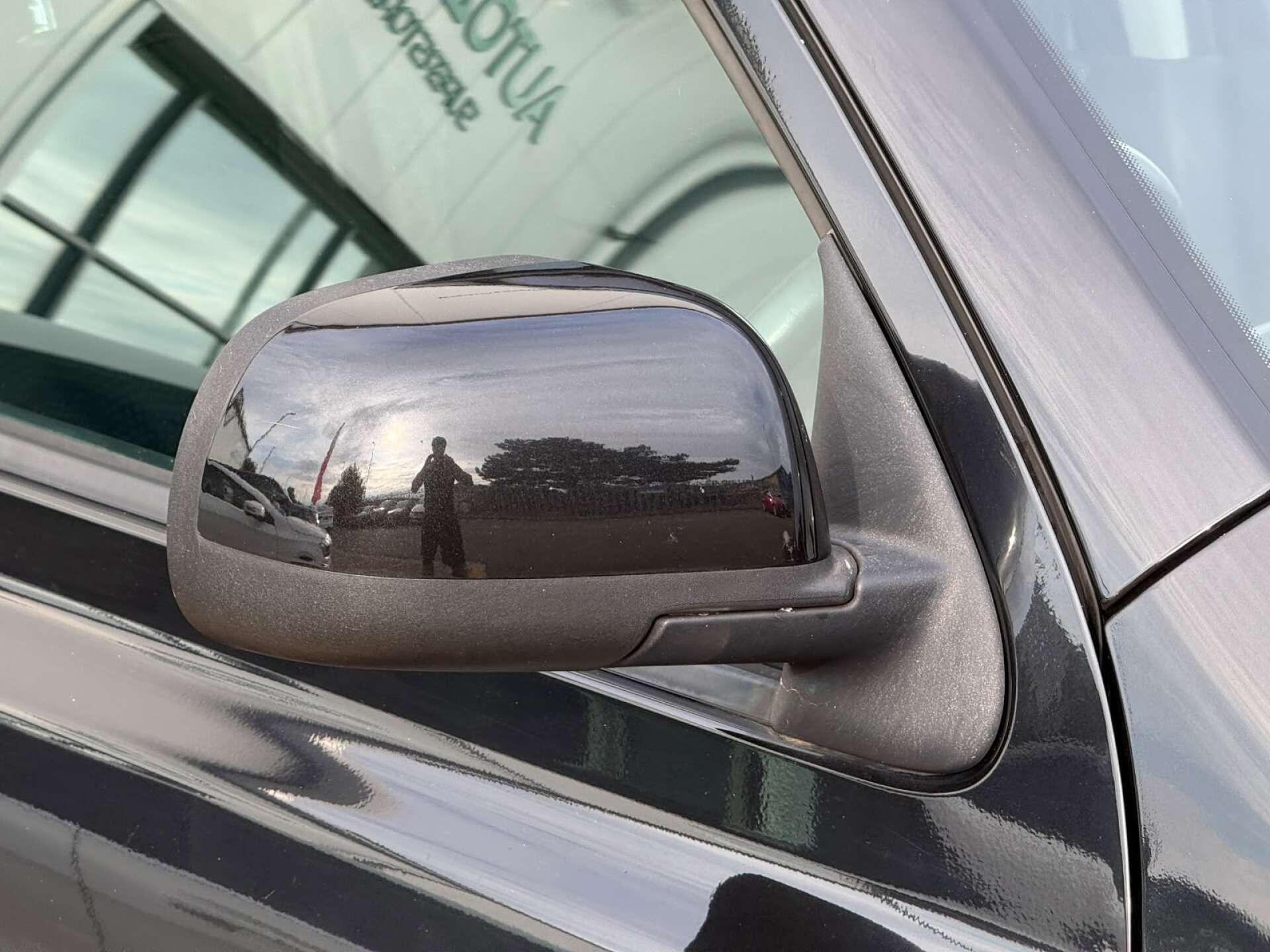 Nissan Micra view 19