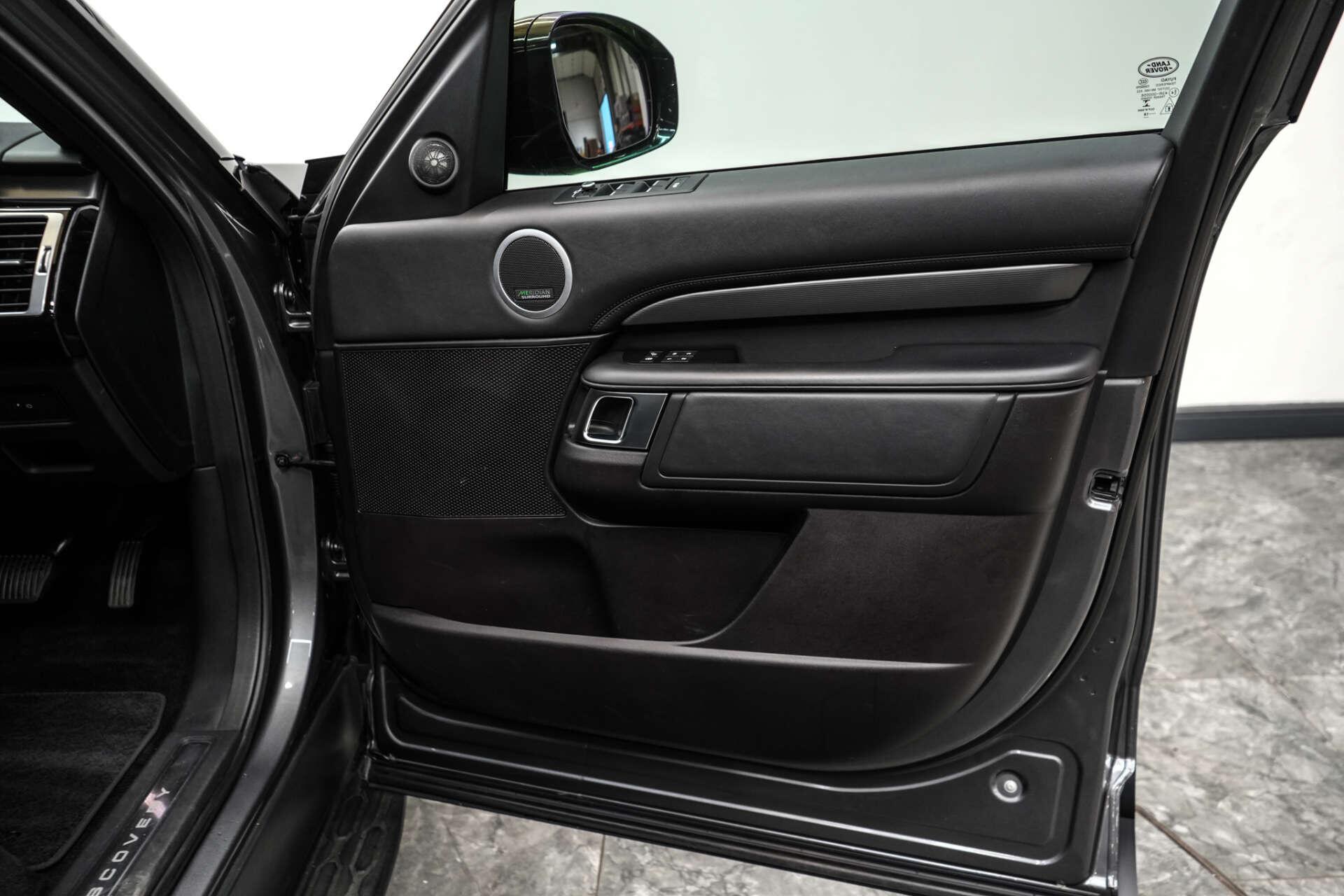Land Rover Discovery view 25