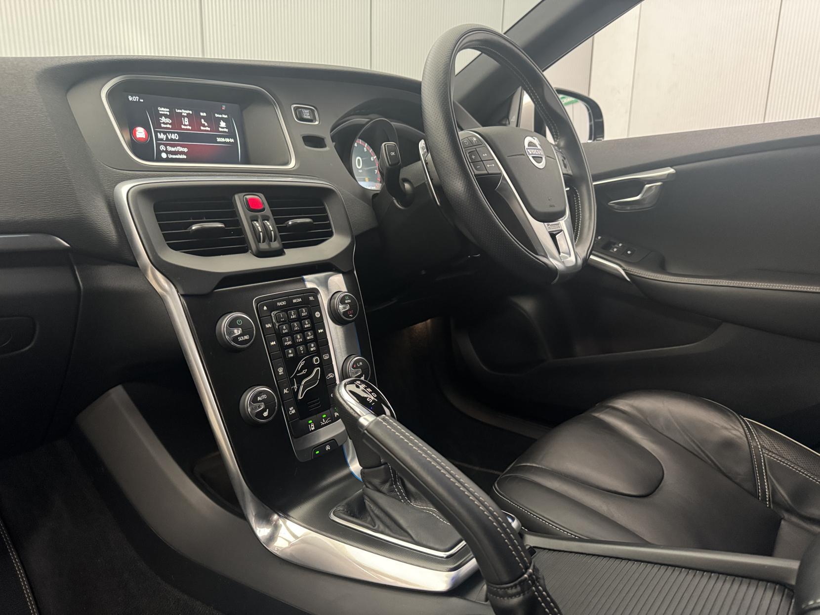 Volvo V40 view 58