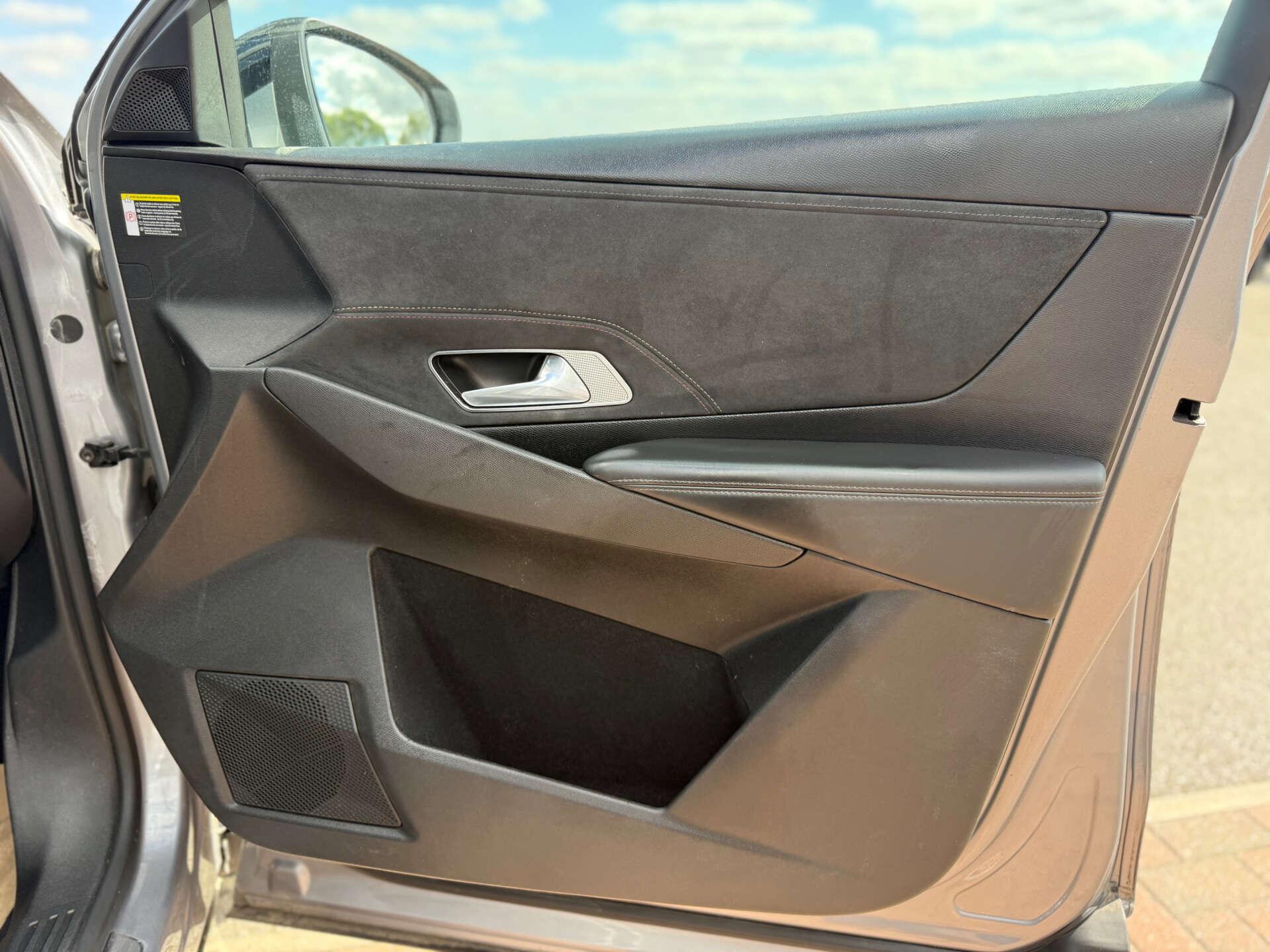DS Automobiles DS 7 Crossback view 26