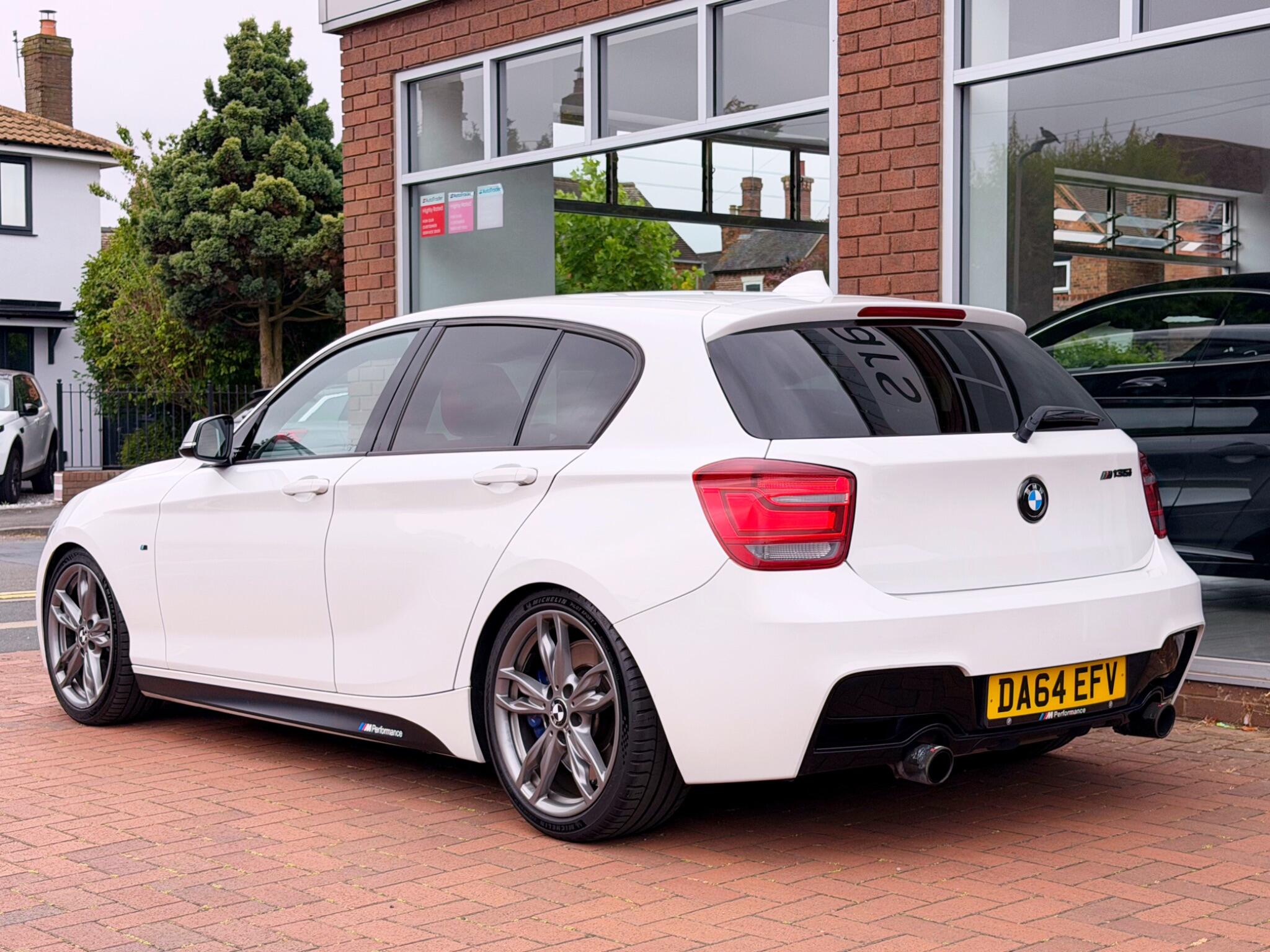 BMW 1 Series view 5