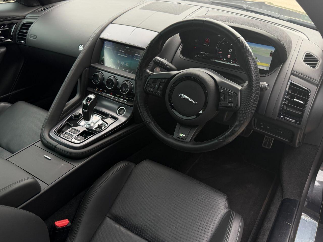 Jaguar F-Type view 41