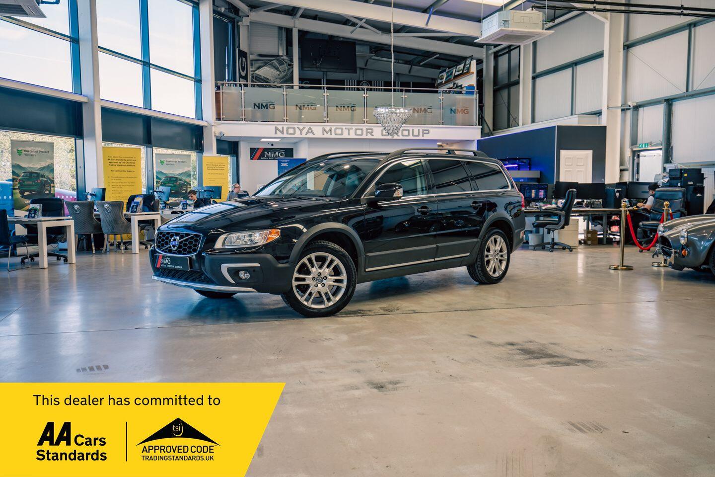 2013 Volvo XC70 in Black for sale