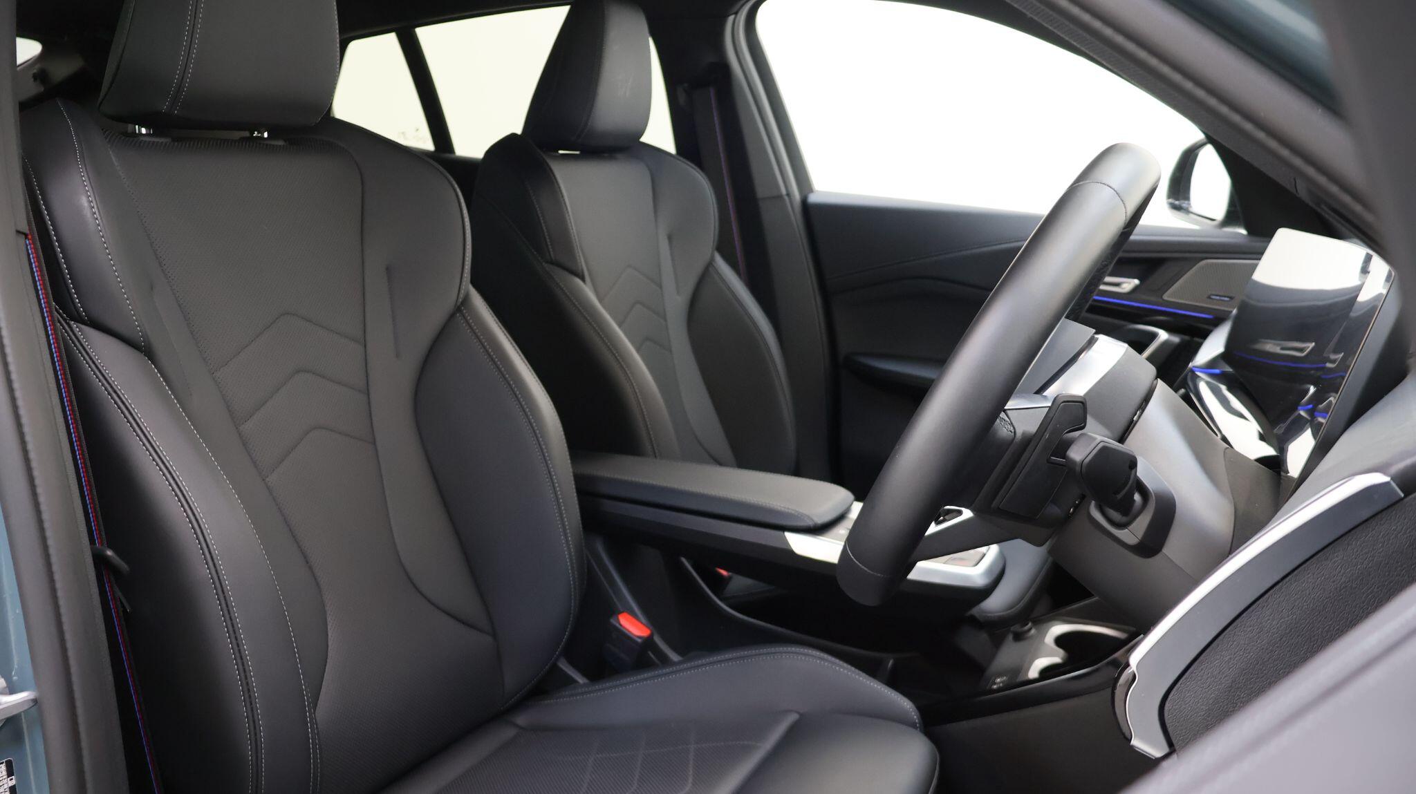 BMW X2 view 25