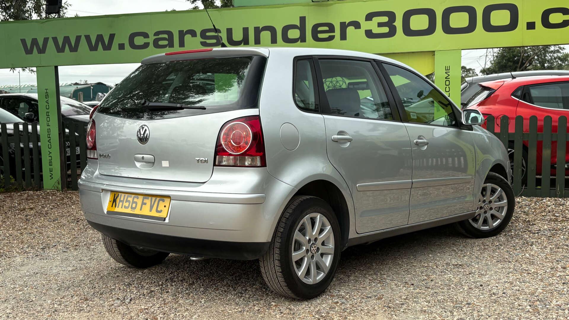 Volkswagen Polo view 6