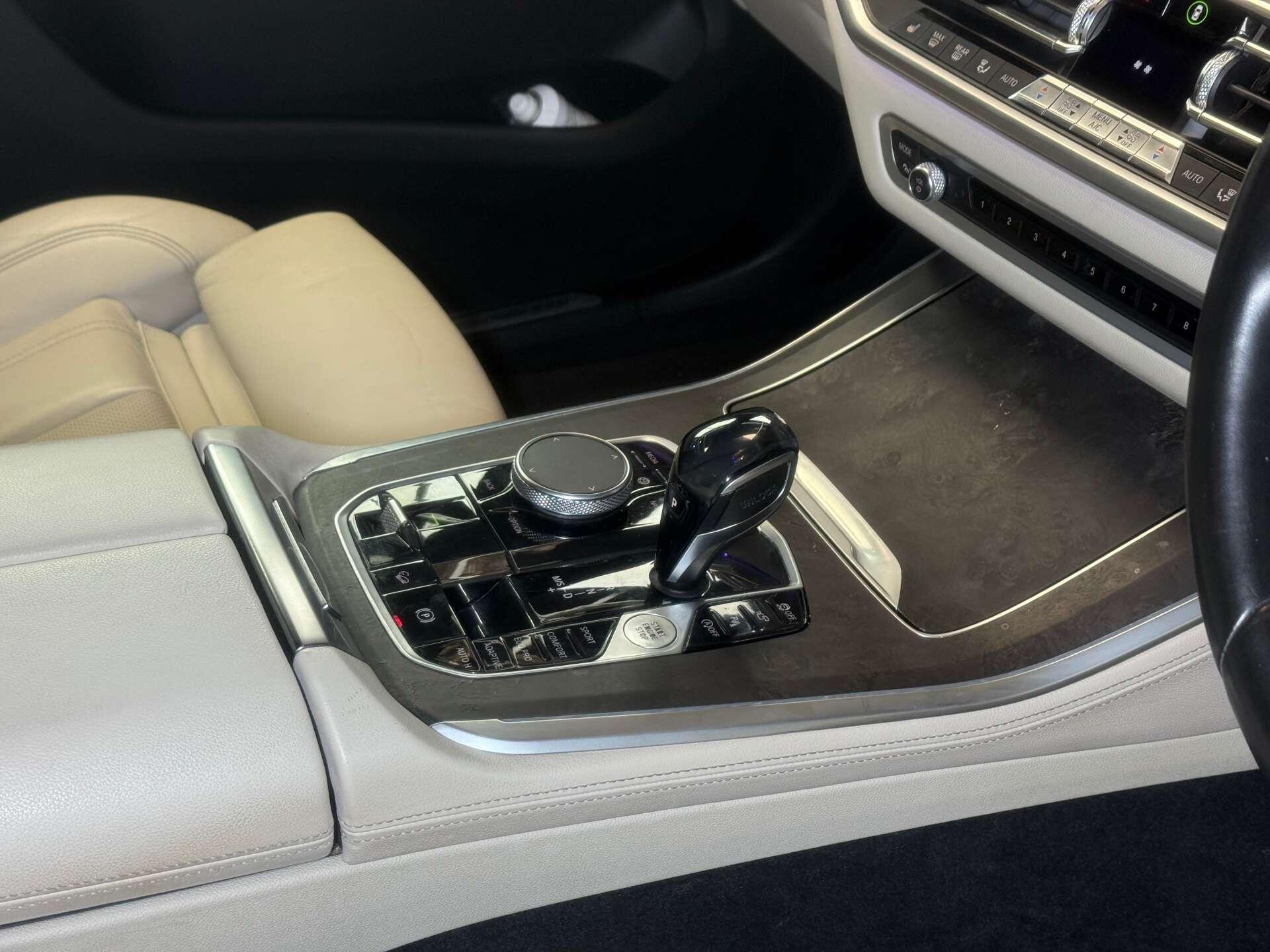 BMW X5 view 27